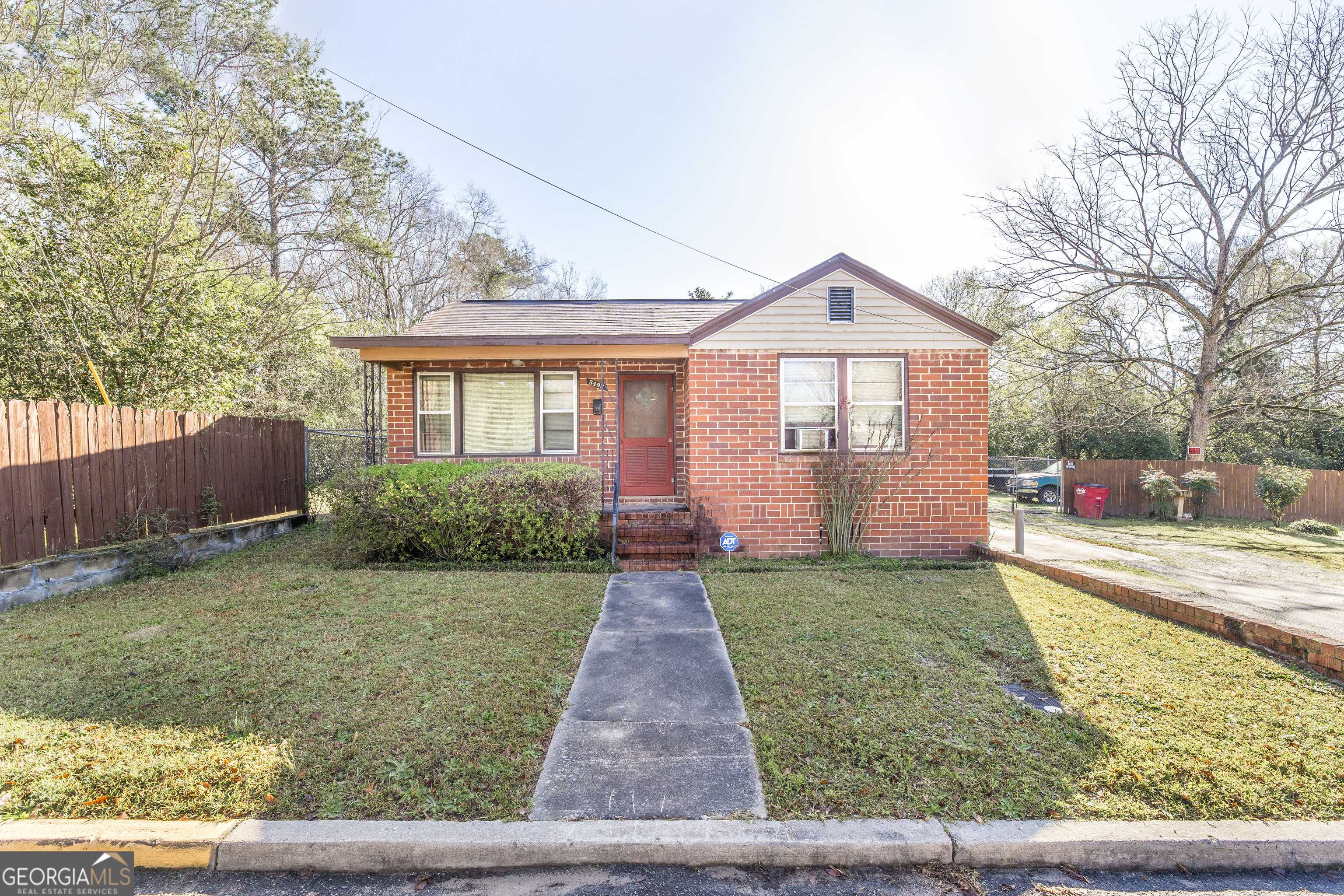 Macon, GA 31204,3493 Barnes ST