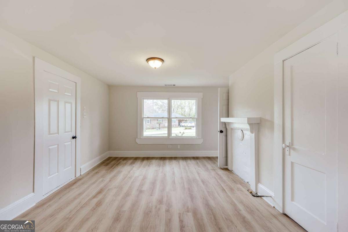 Commerce, GA 30529,229 Harmony ST