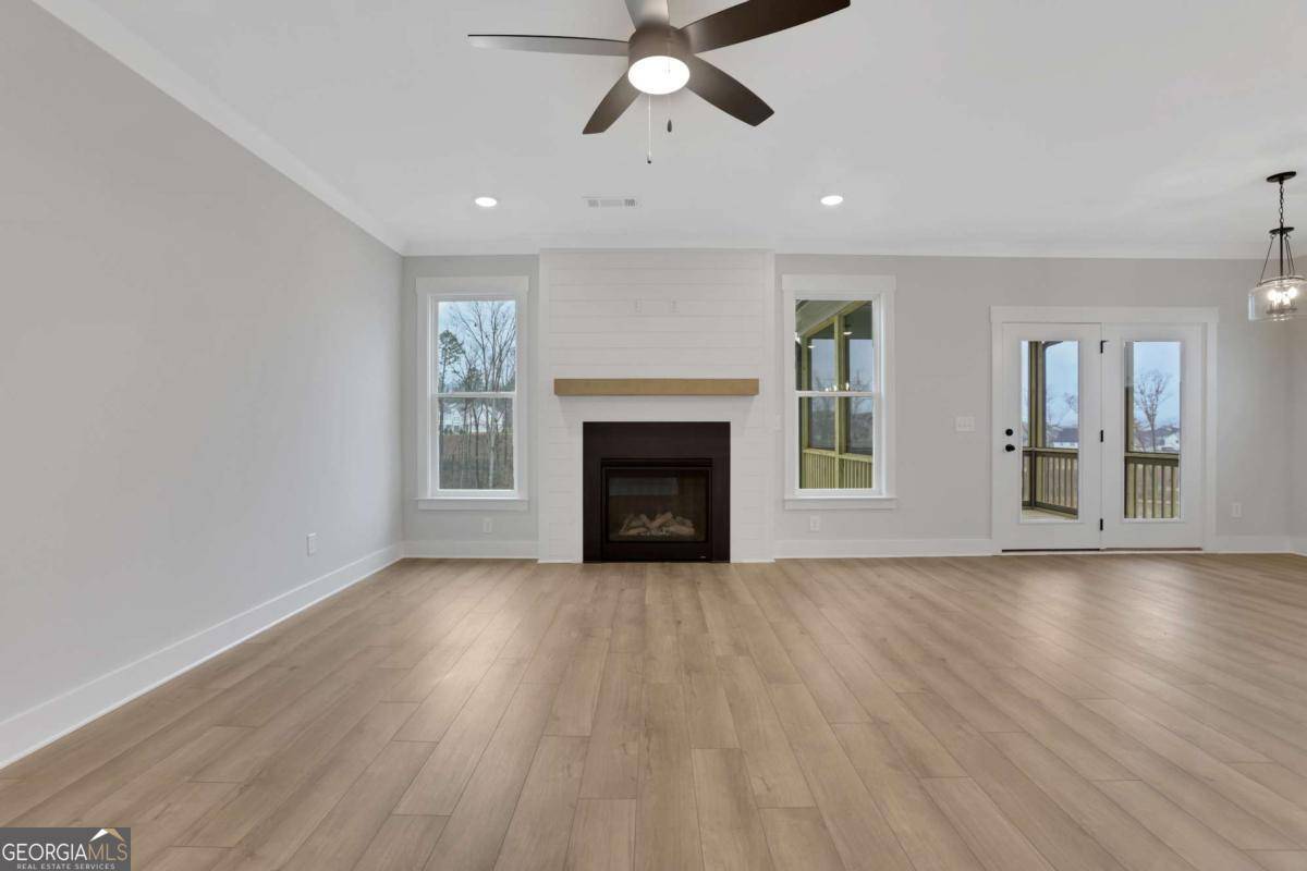 Hoschton, GA 30548,288 Bull Shoals WAY