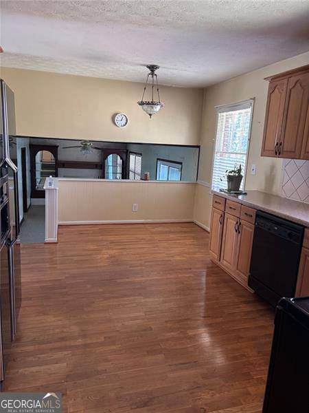 Stone Mountain, GA 30083,618 ROCKBOROUGH DR