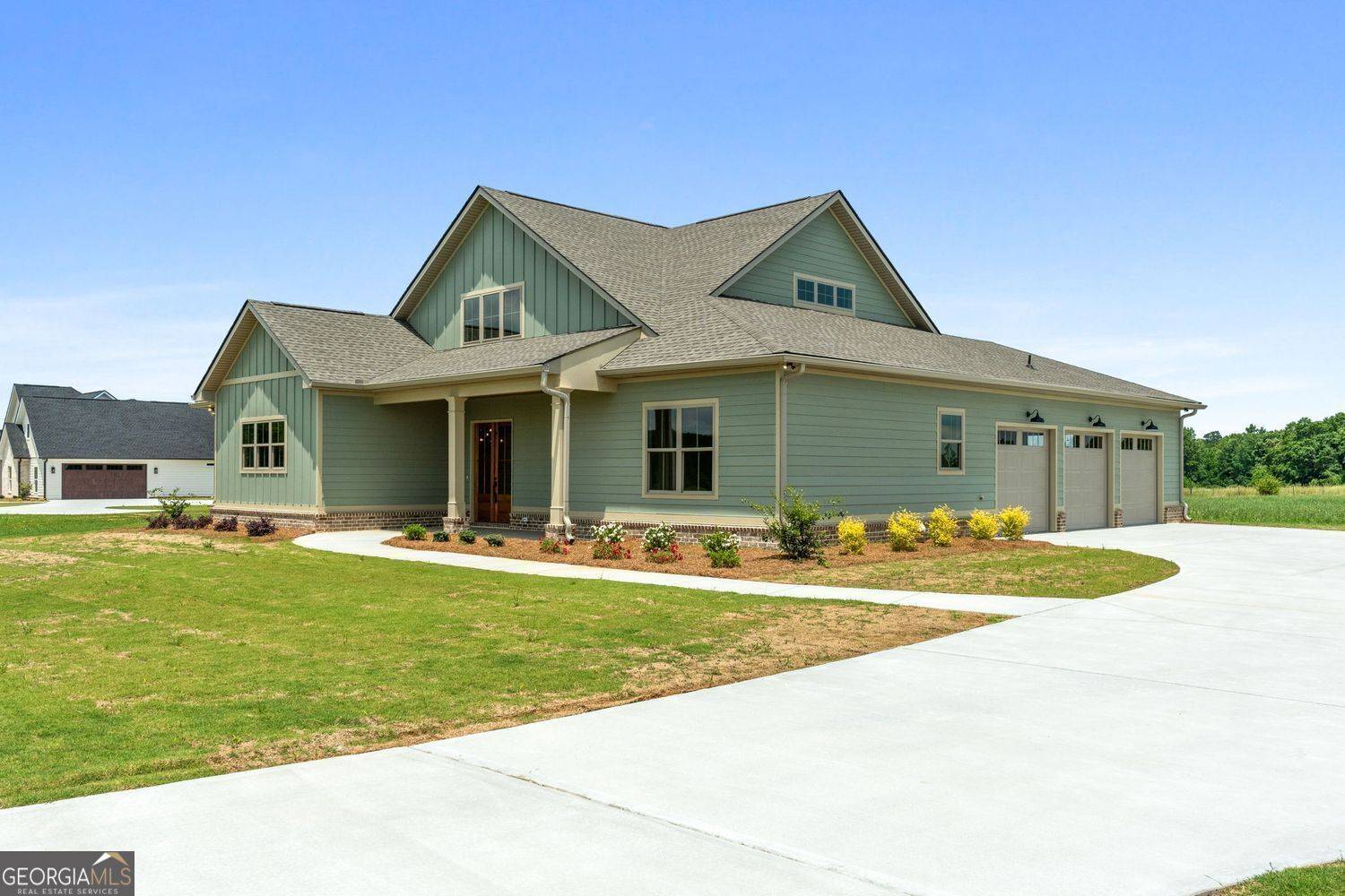 Barnesville, GA 30204,272 Community House RD