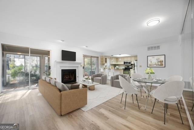 Smyrna, GA 30080,73 Rumson CT SE
