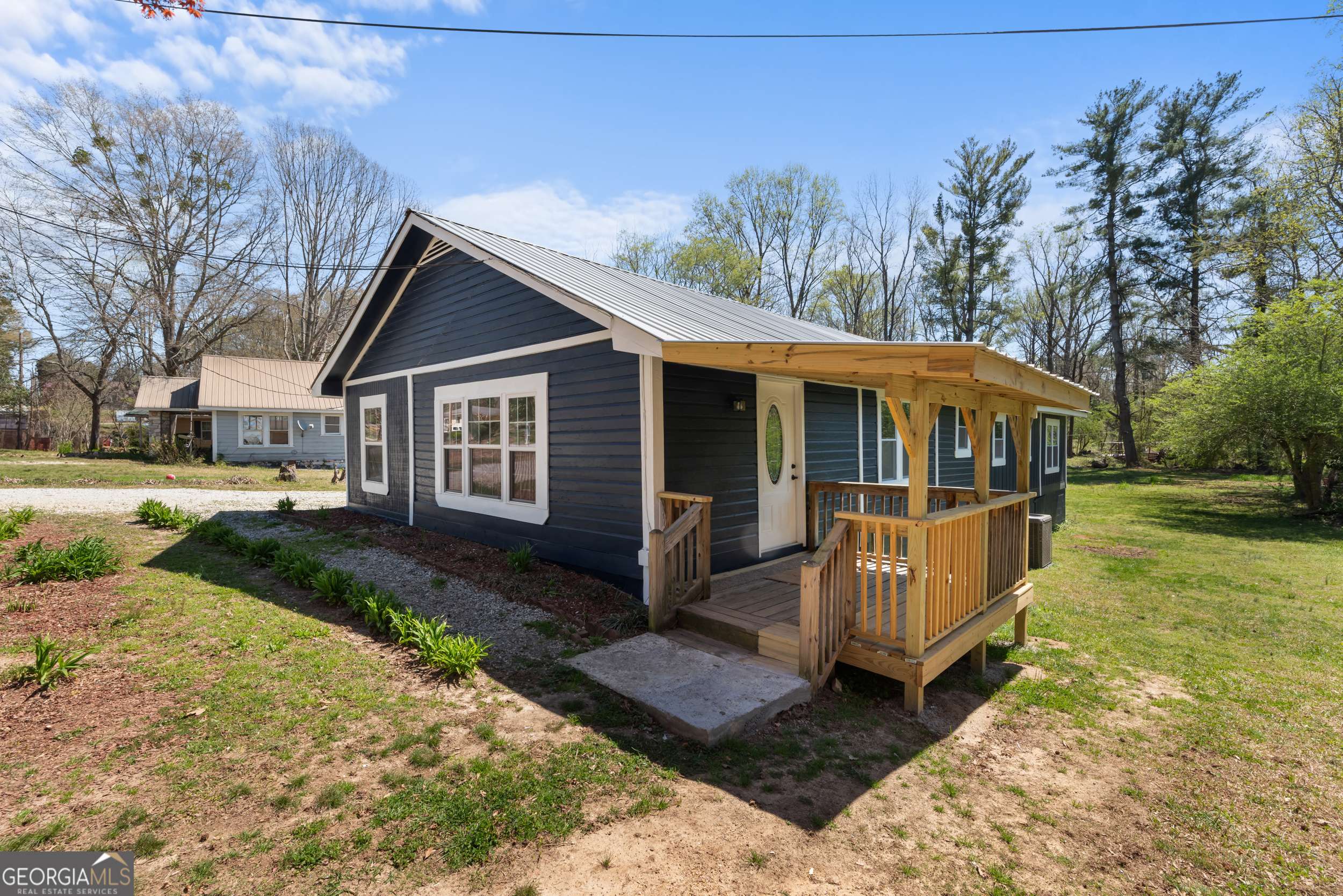 Cornelia, GA 30531,142 Galloway ST