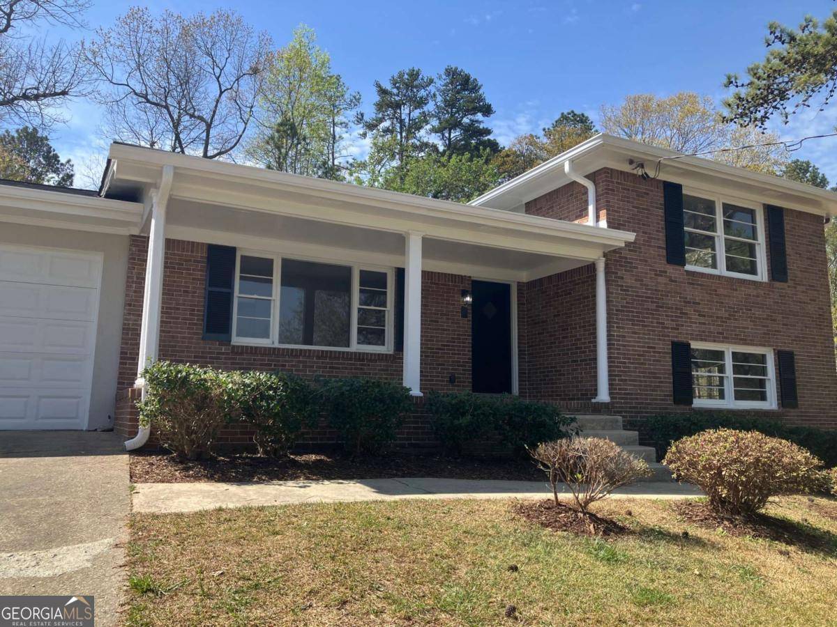 Atlanta, GA 30318,490 Larchmont DR NW