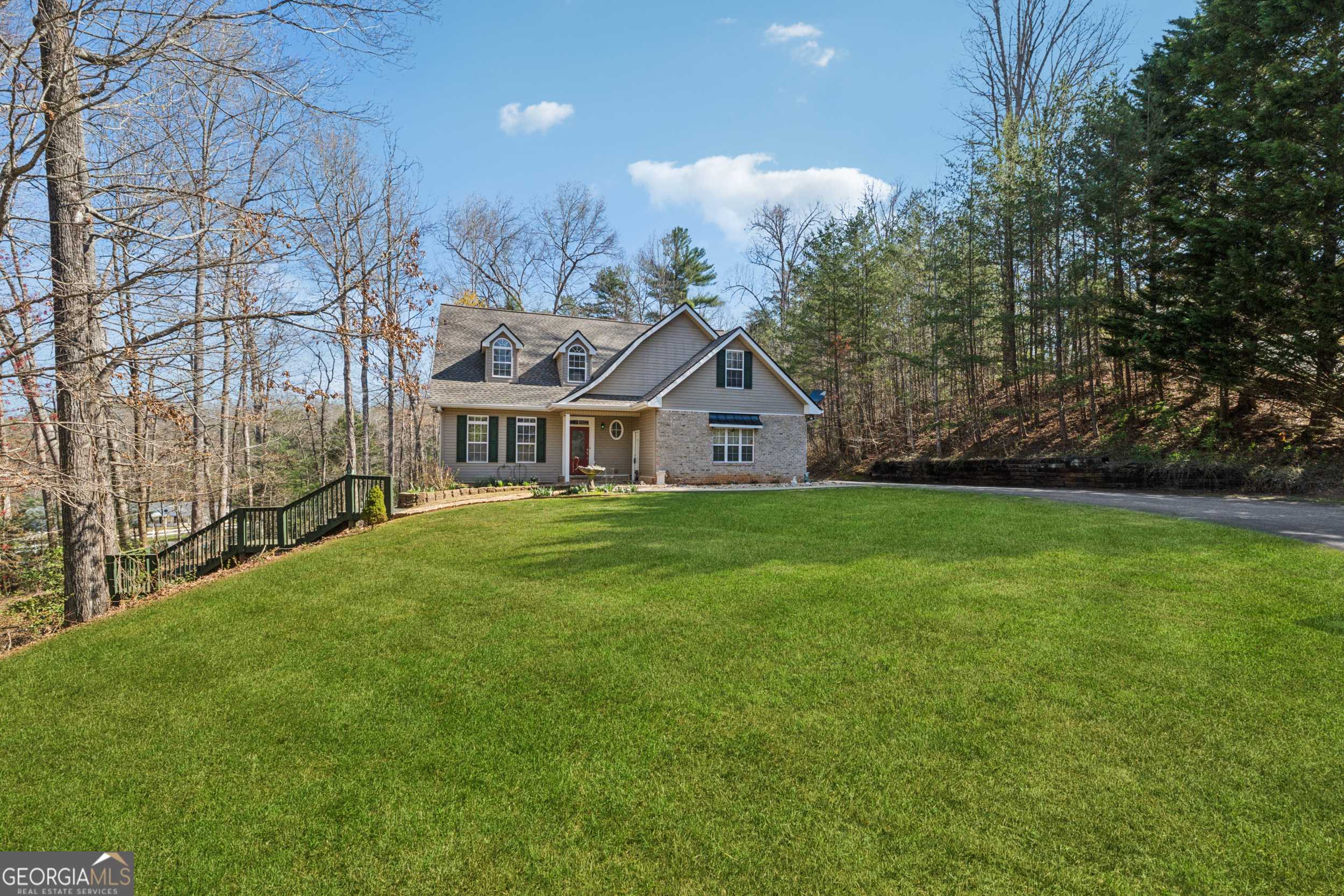 Dahlonega, GA 30533,37 Long Branch WAY