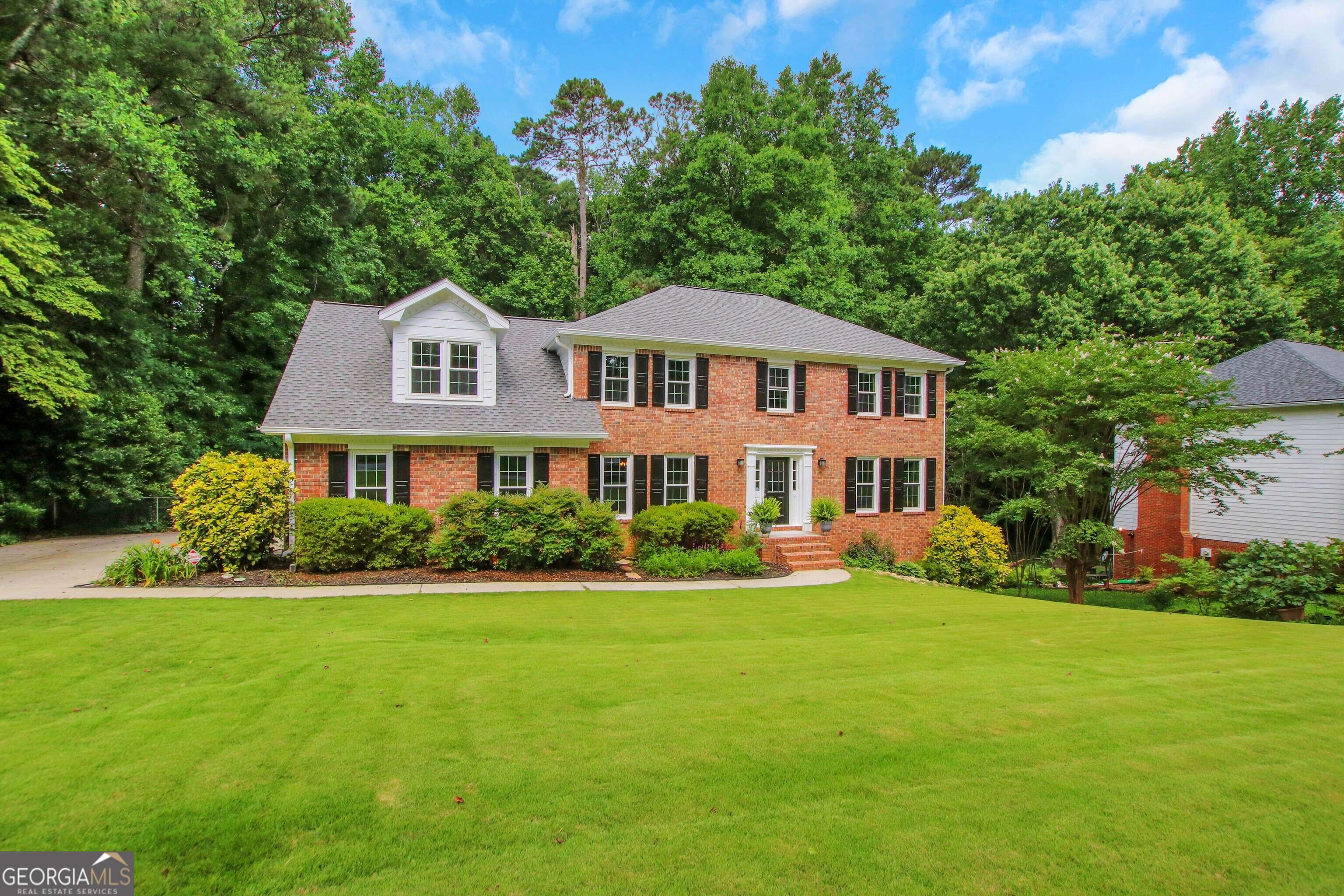Lilburn, GA 30047,1135 PARKVIEW WAY