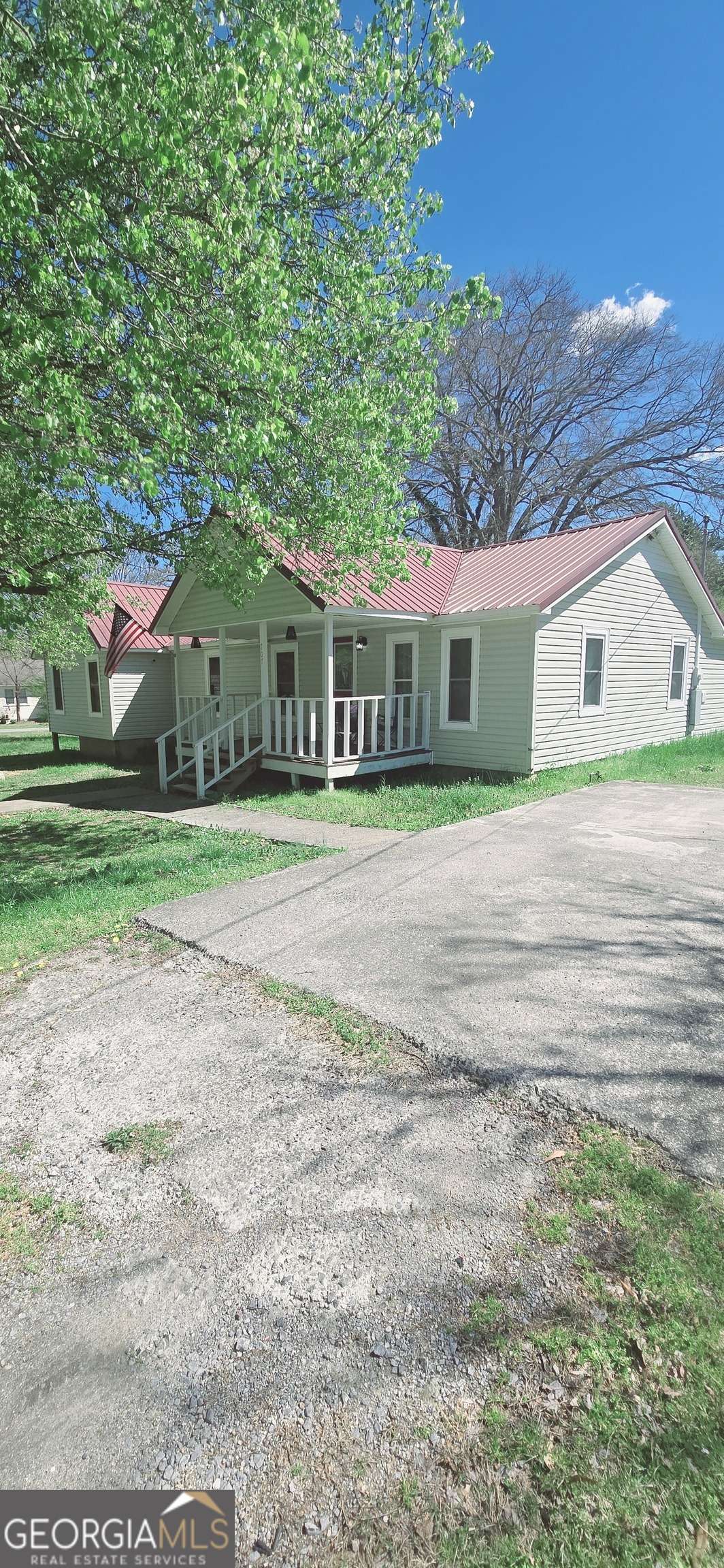 Lafayette, GA 30728,707 Gilbert lane