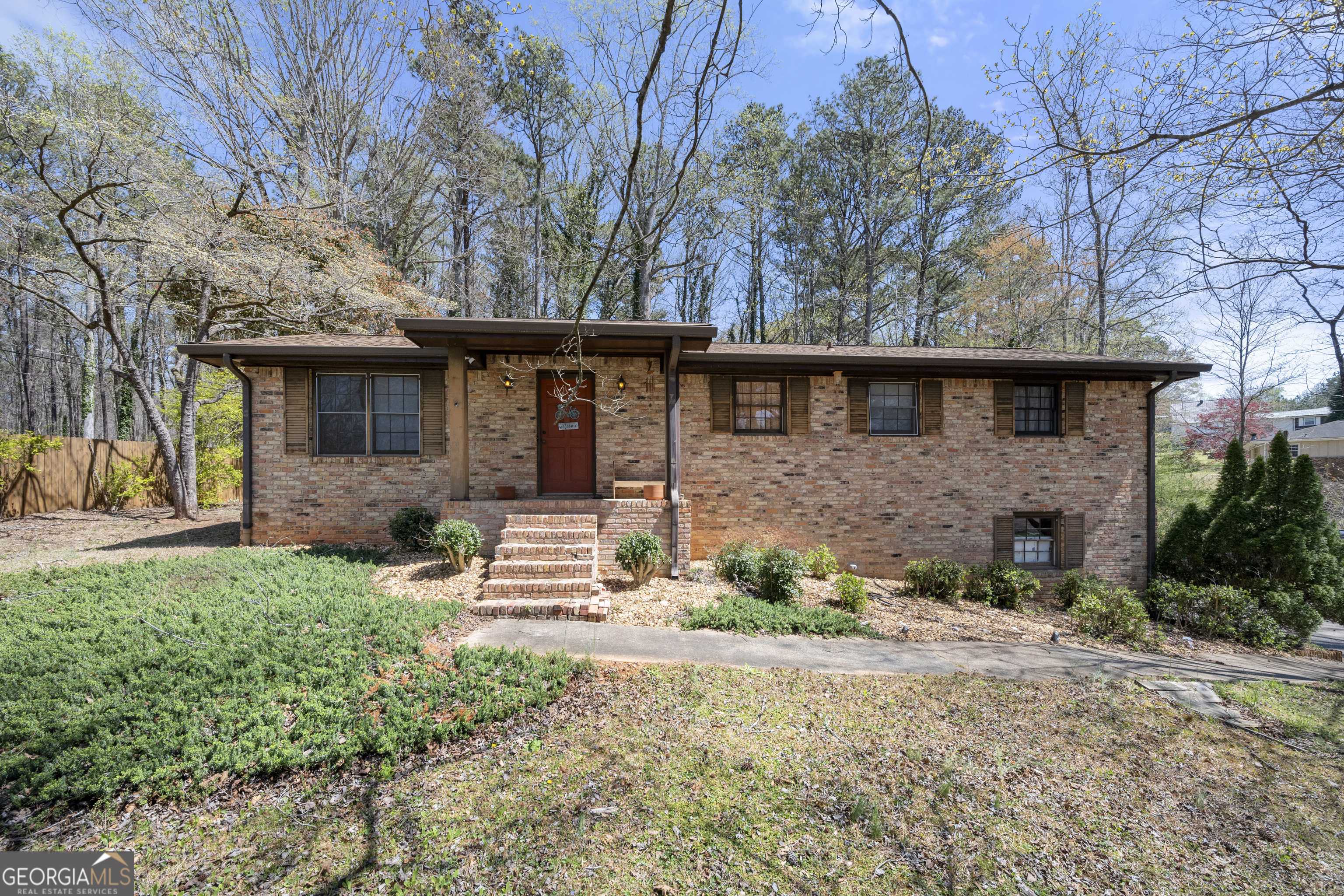Douglasville, GA 30135,5217 Hollyhock RD