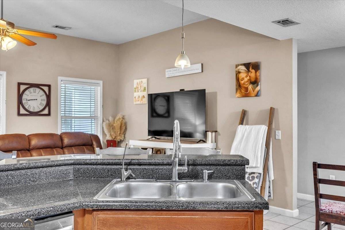 Ludowici, GA 31316,203 Hendrix ST NE