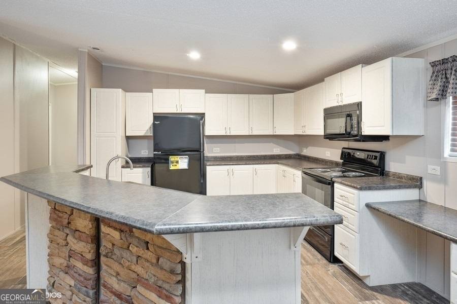 Milledgeville, GA 31061,252 Merry DR NW