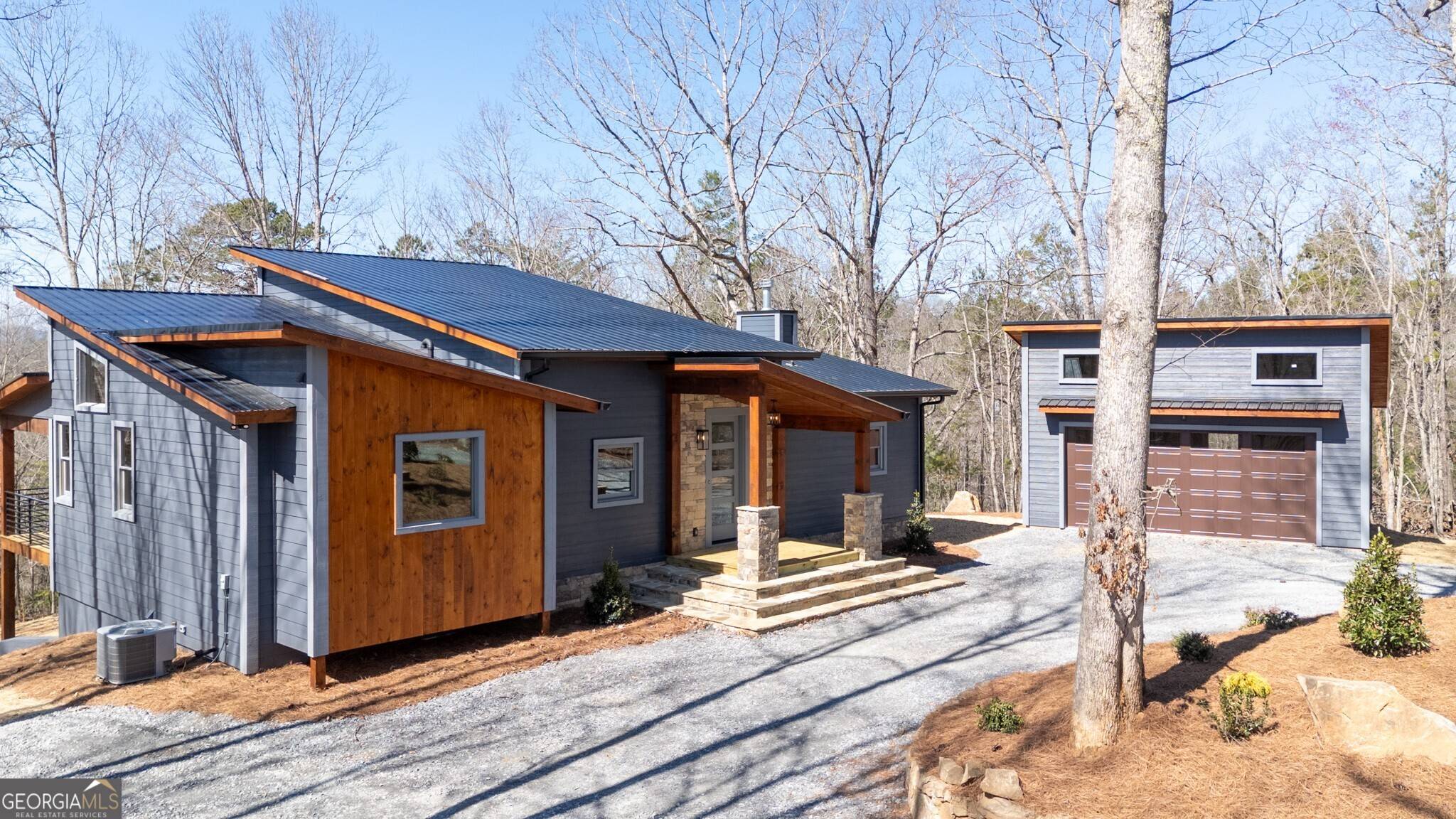 Mineral Bluff, GA 30559,87 Wolf Ceek DR