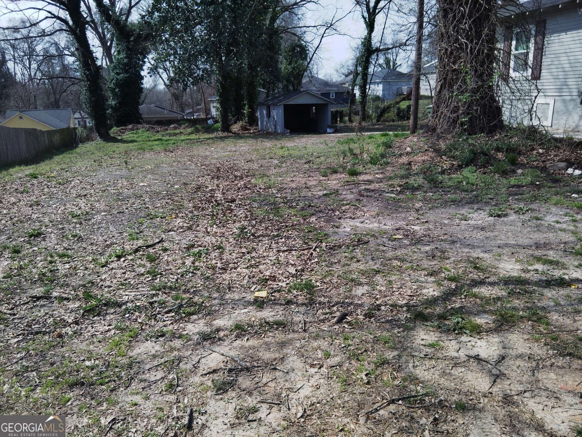 Atlanta, GA 30310,2146 M L King Jr DR SW