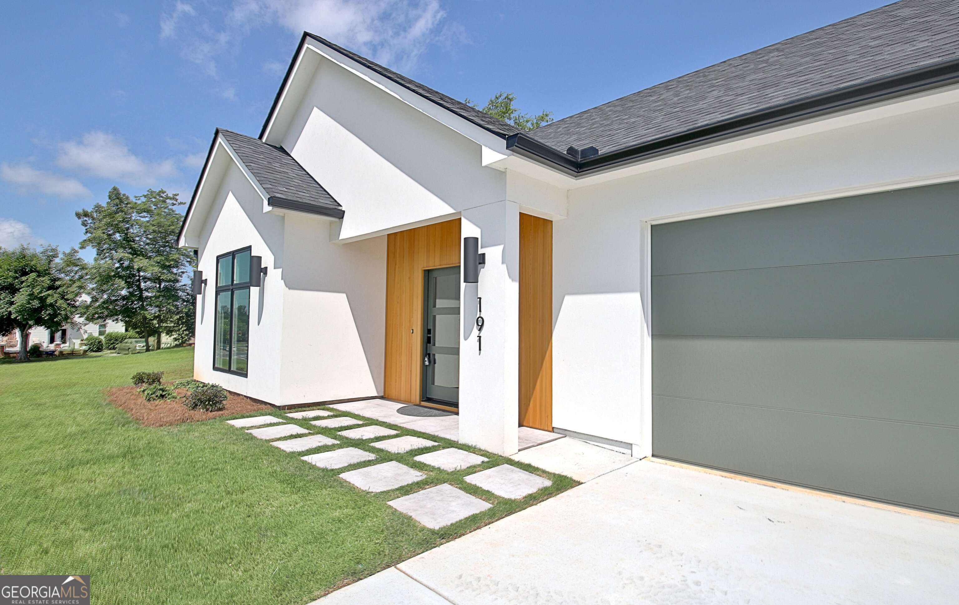 Newnan, GA 30263,191 Lagrange ST