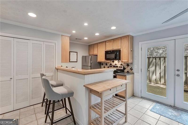 Atlanta, GA 30327,8 Arpege WAY NW