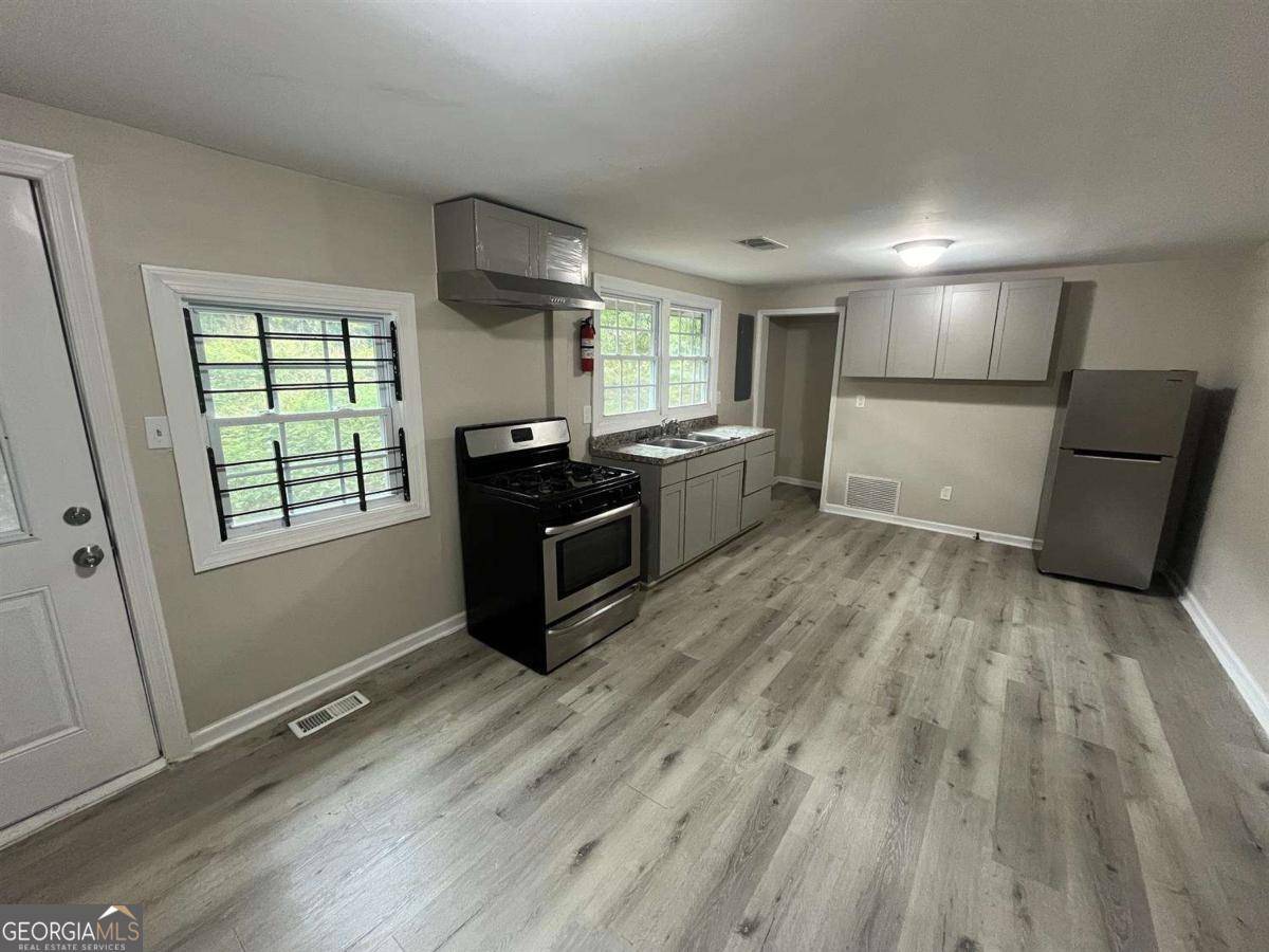 Atlanta, GA 30315,2308 Lakewood AVE SW