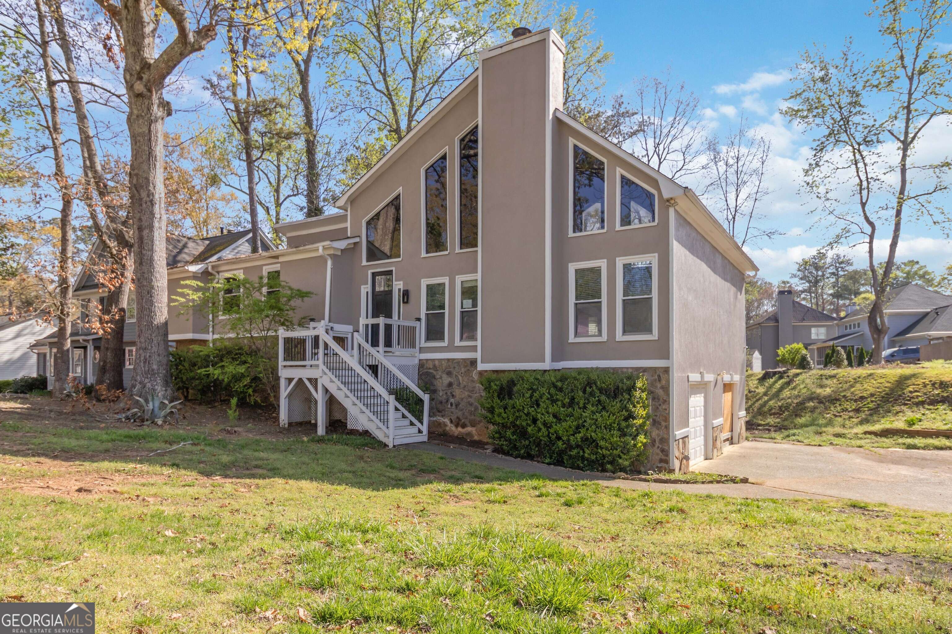 Marietta, GA 30062,2730 Interlaken DR