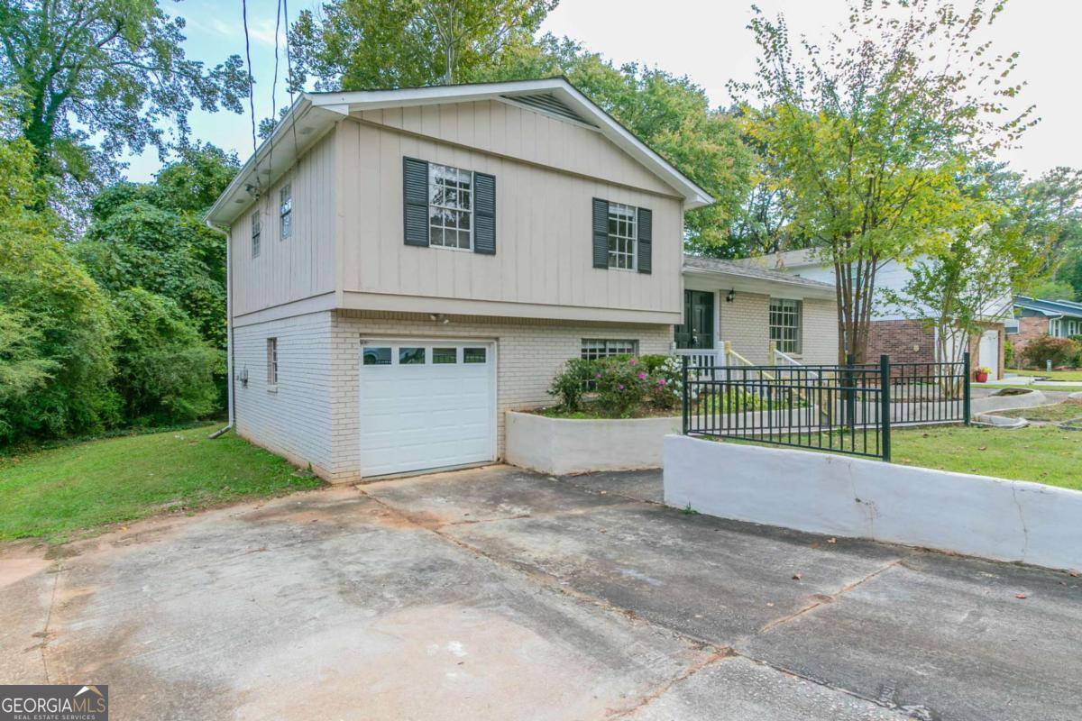 Decatur, GA 30035,3891 Northstrand DR