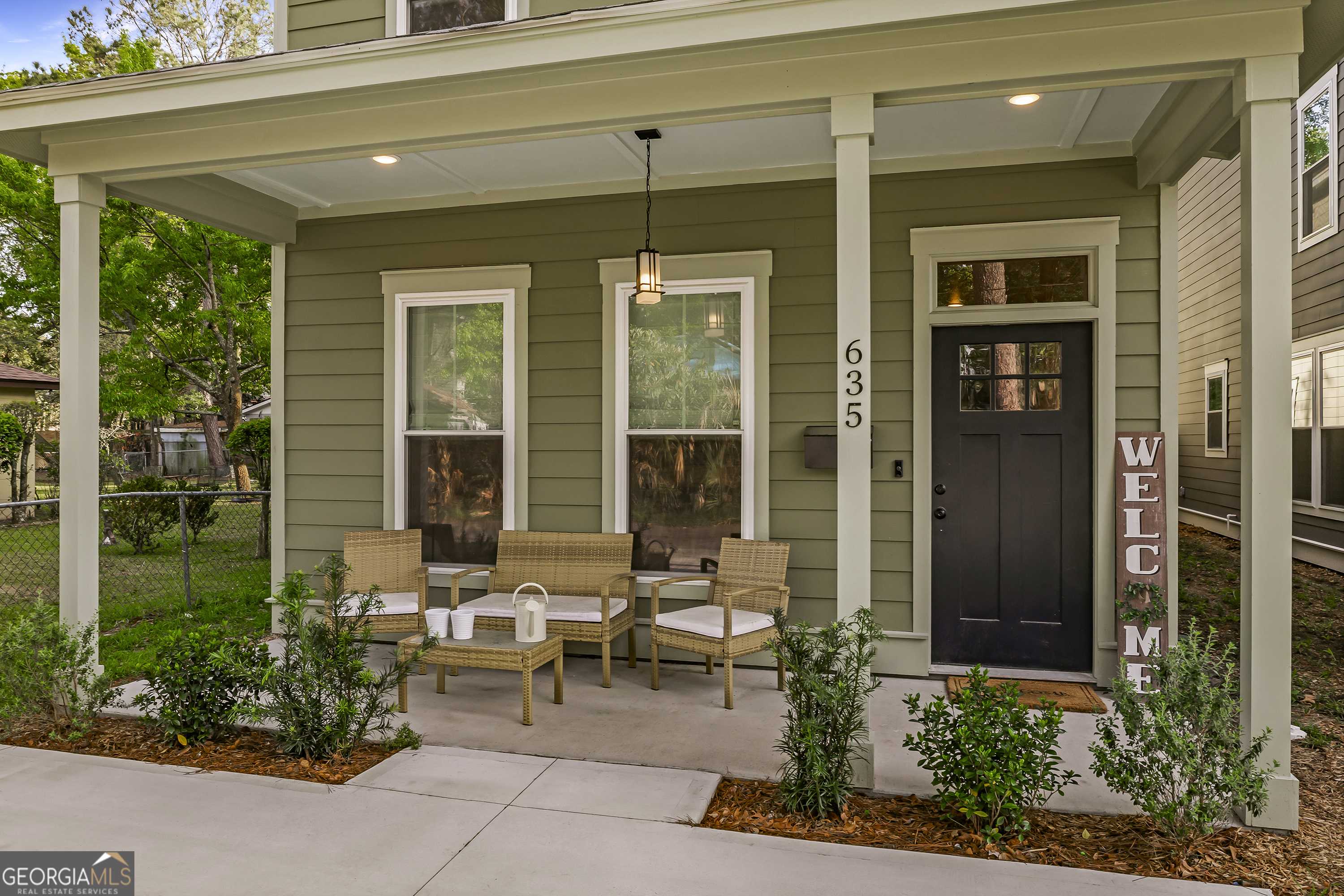 Savannah, GA 31401,635 Hamilton CT