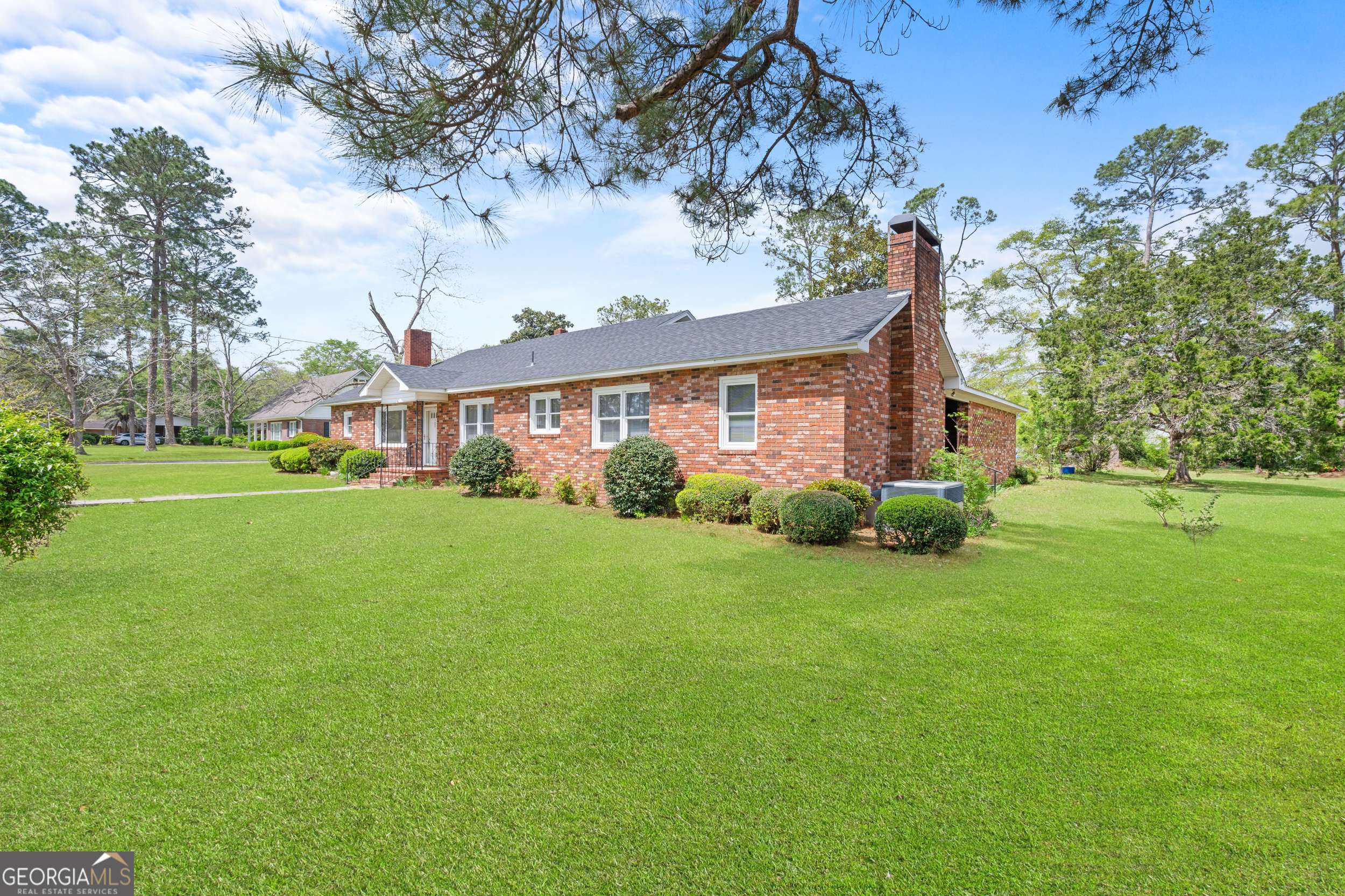 Claxton, GA 30417,109 Penn AVE