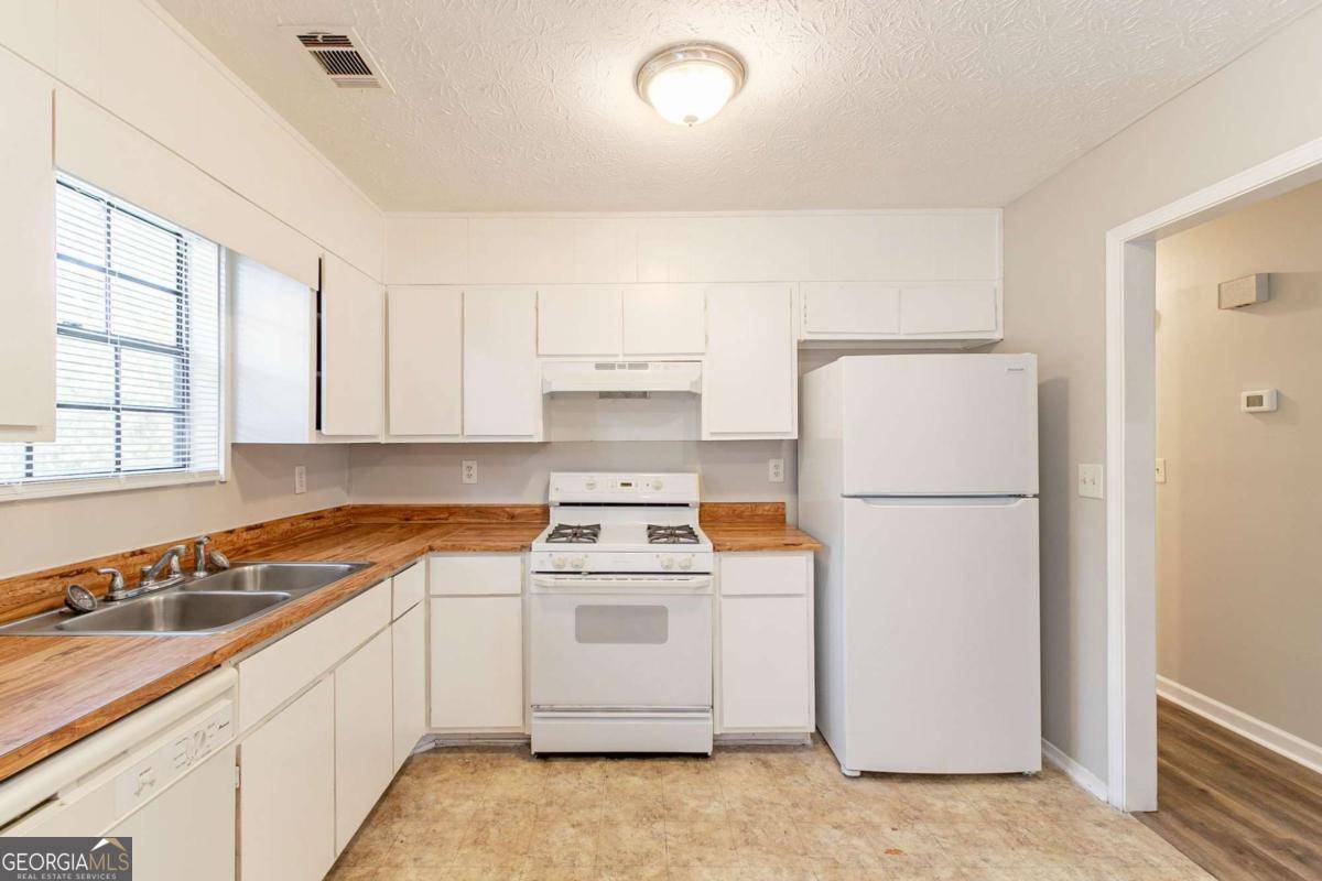 Lithonia, GA 30058,1803 Gingham CT