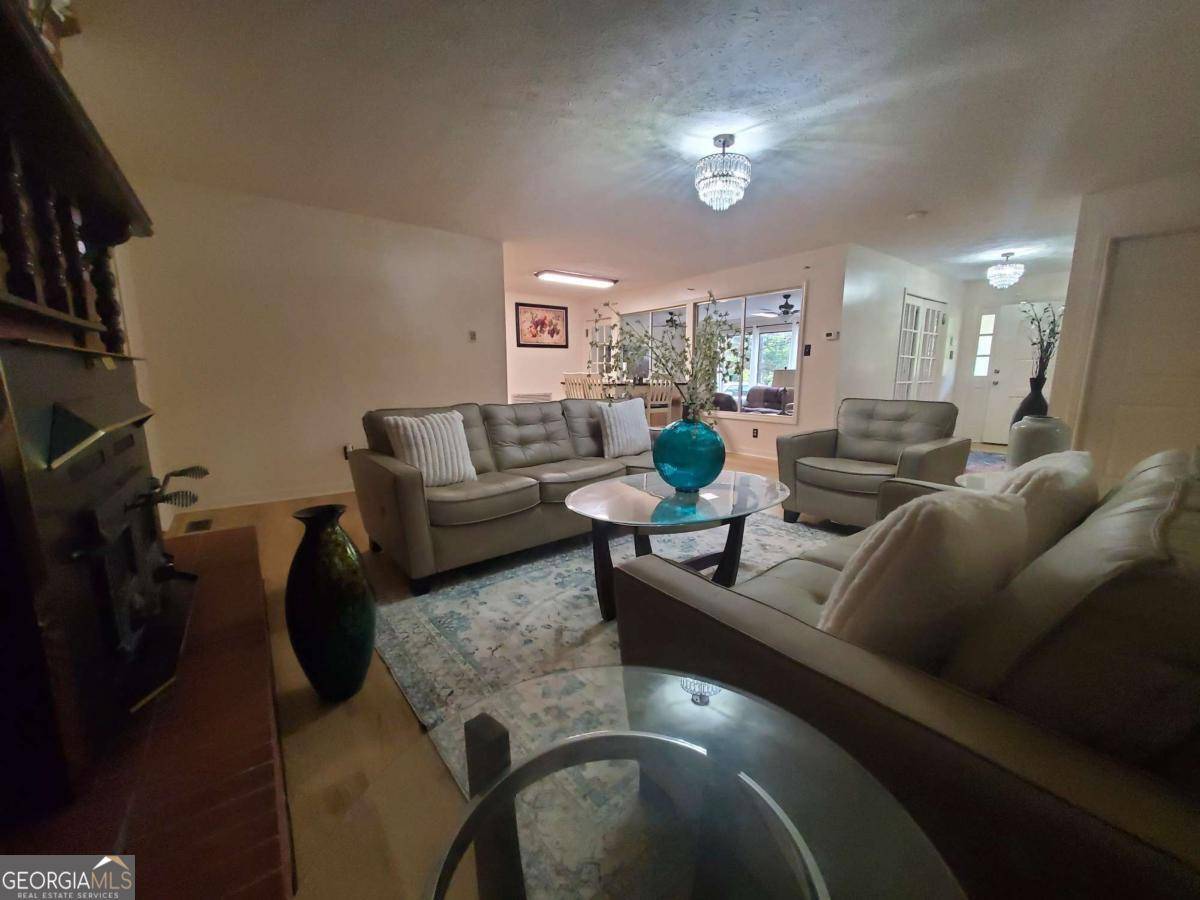 Ty Ty, GA 31795,4341 W Us Hwy 82 #..