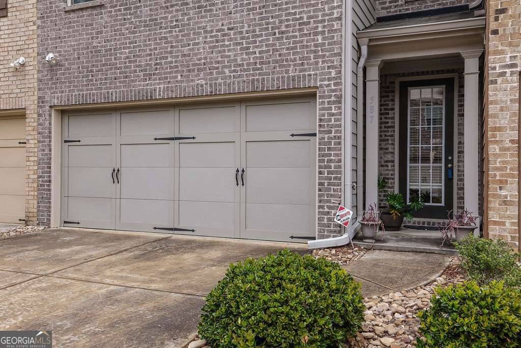 Lilburn, GA 30047,587 Jody PL