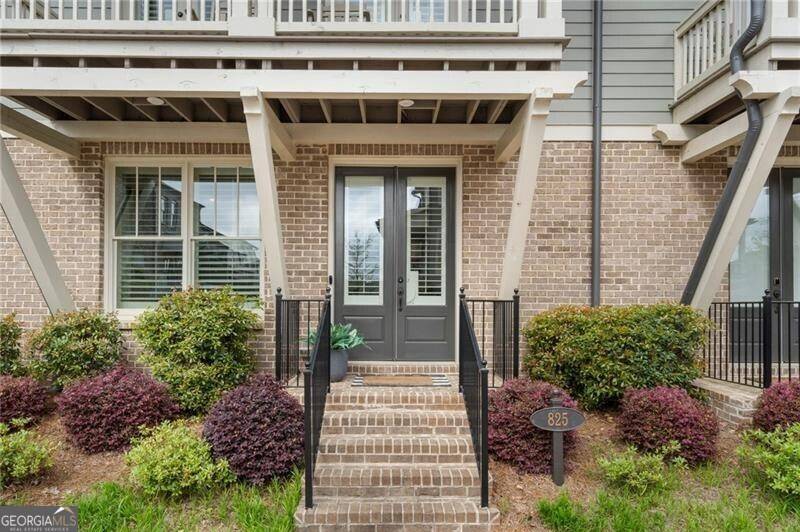 Roswell, GA 30075,825 Maplewood DR