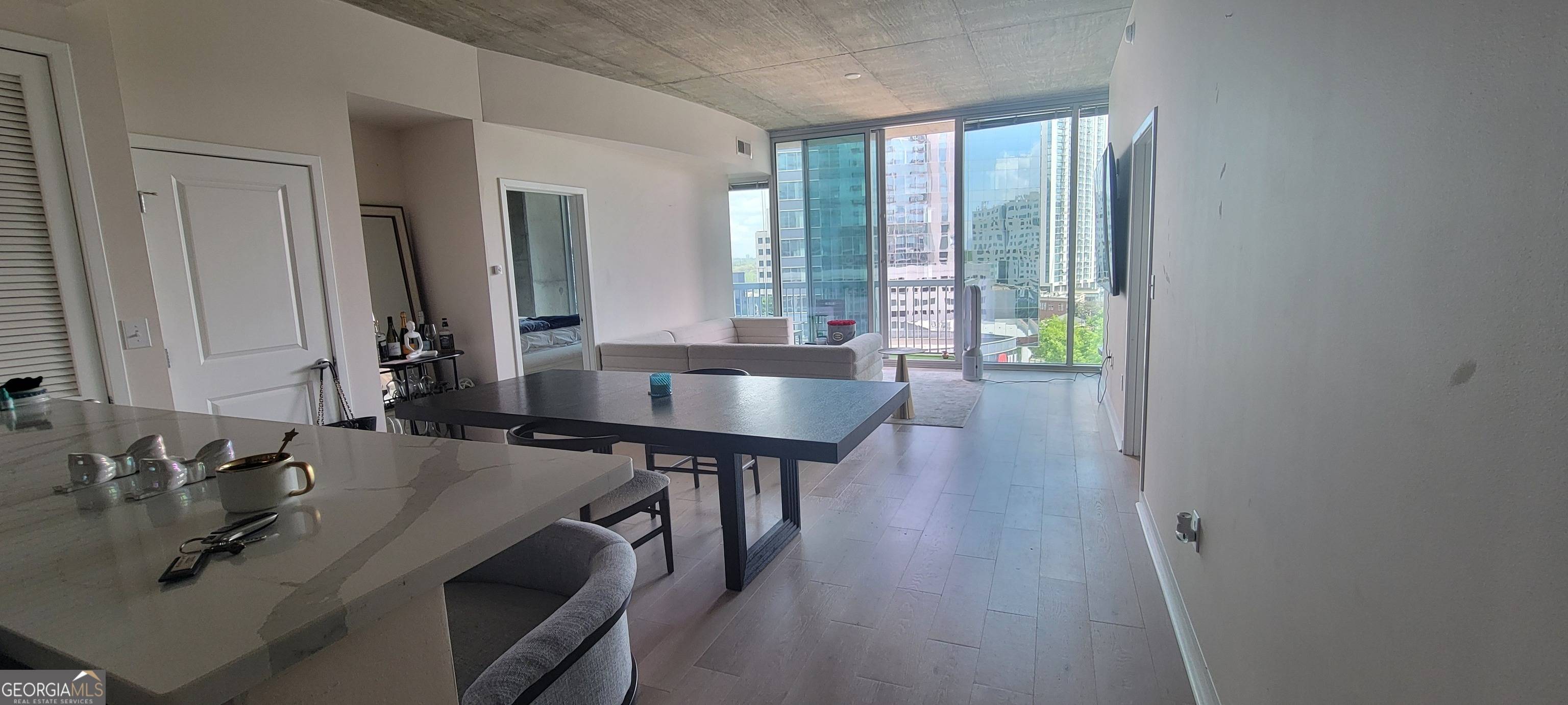 Atlanta, GA 30326,3324 Peachtree RD NE #905