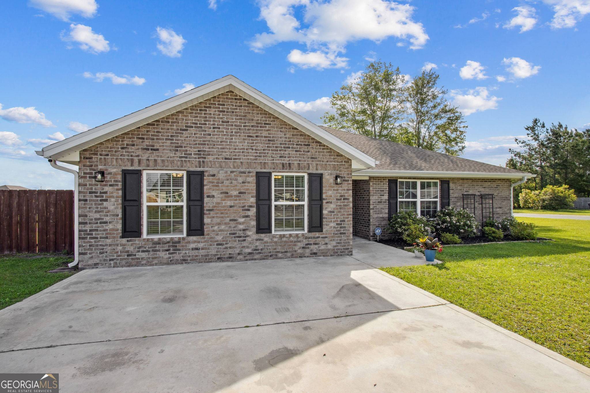 Folkston, GA 31537,14 Galloway DR