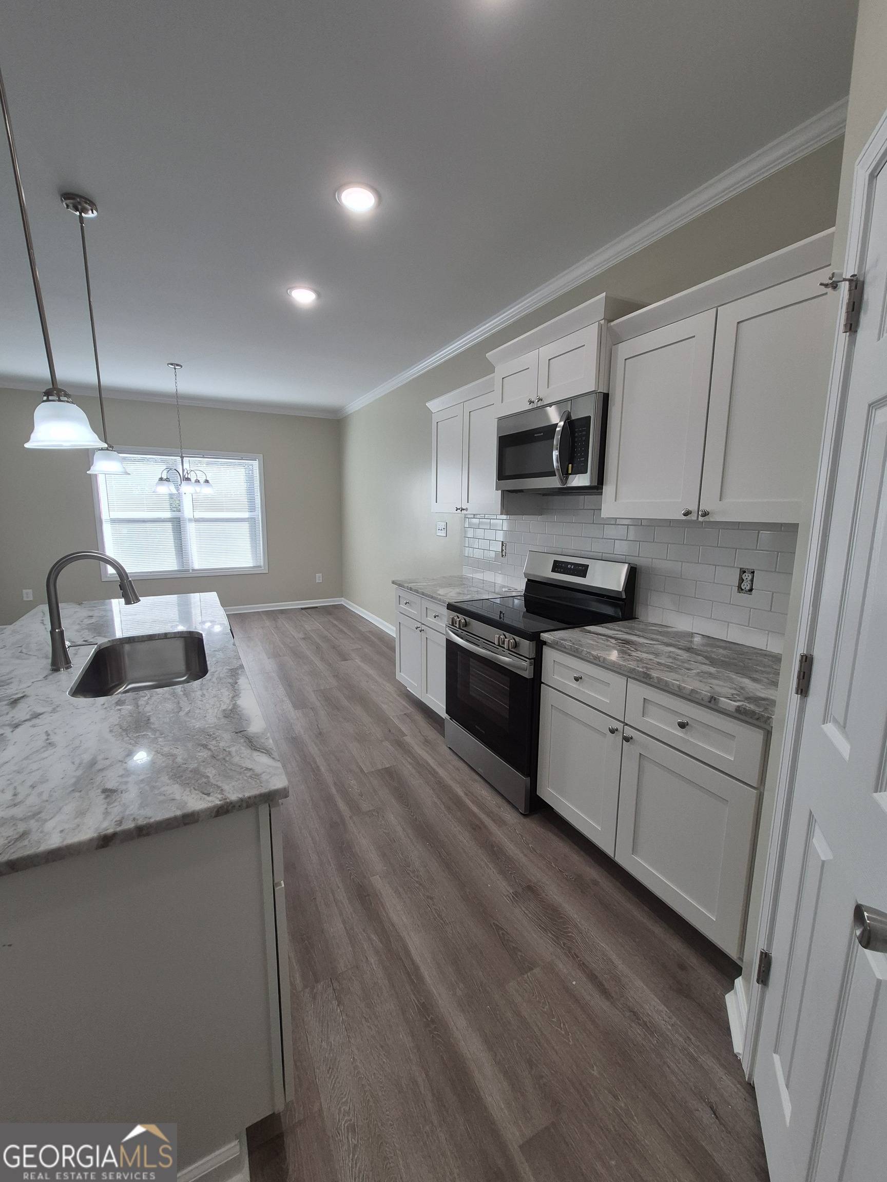 Hoschton, GA 30548,233 Rouse RD