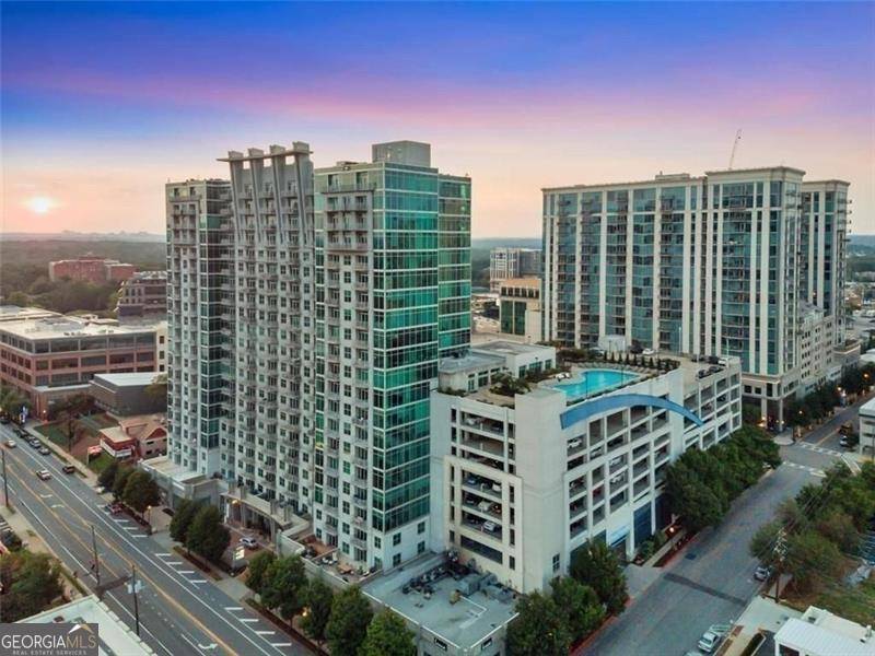 Atlanta, GA 30305,250 Pharr RD #905