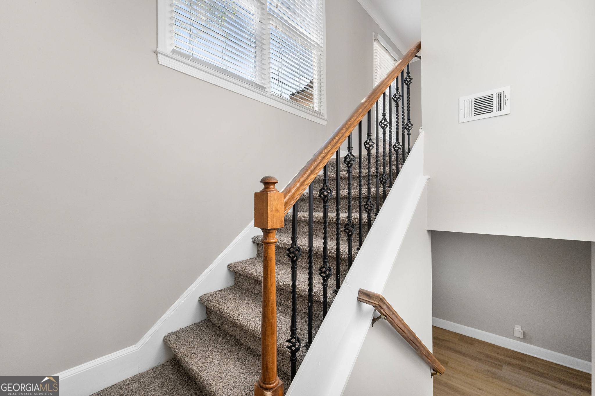 Alpharetta, GA 30022,3 S Riversong LN
