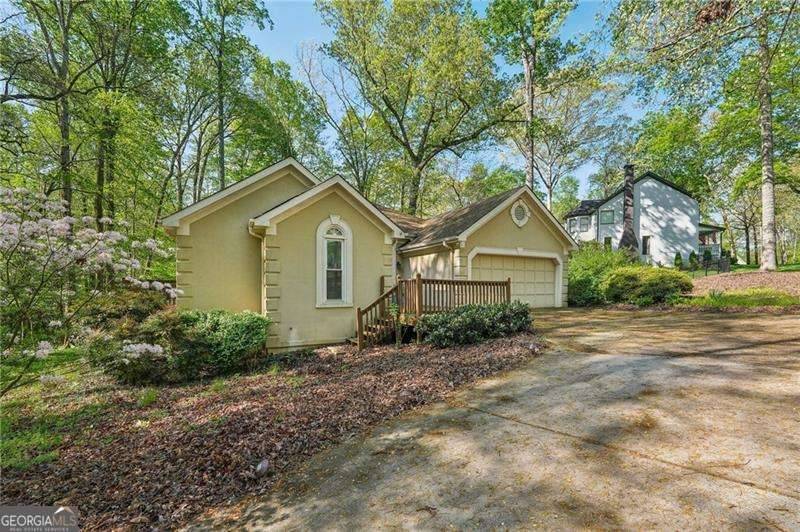 Alpharetta, GA 30009,230 Oakmere DR