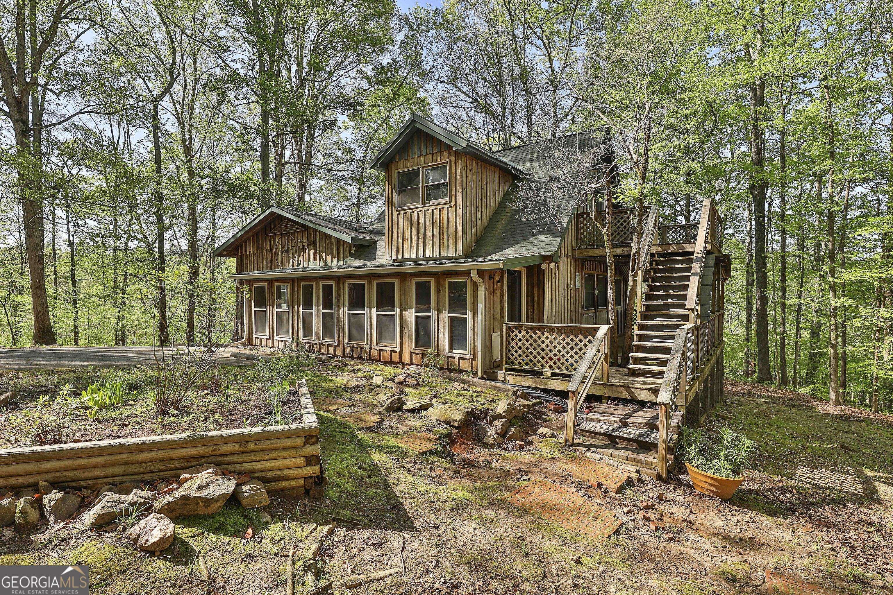Senoia, GA 30276,161 Hutchinson Lake RD