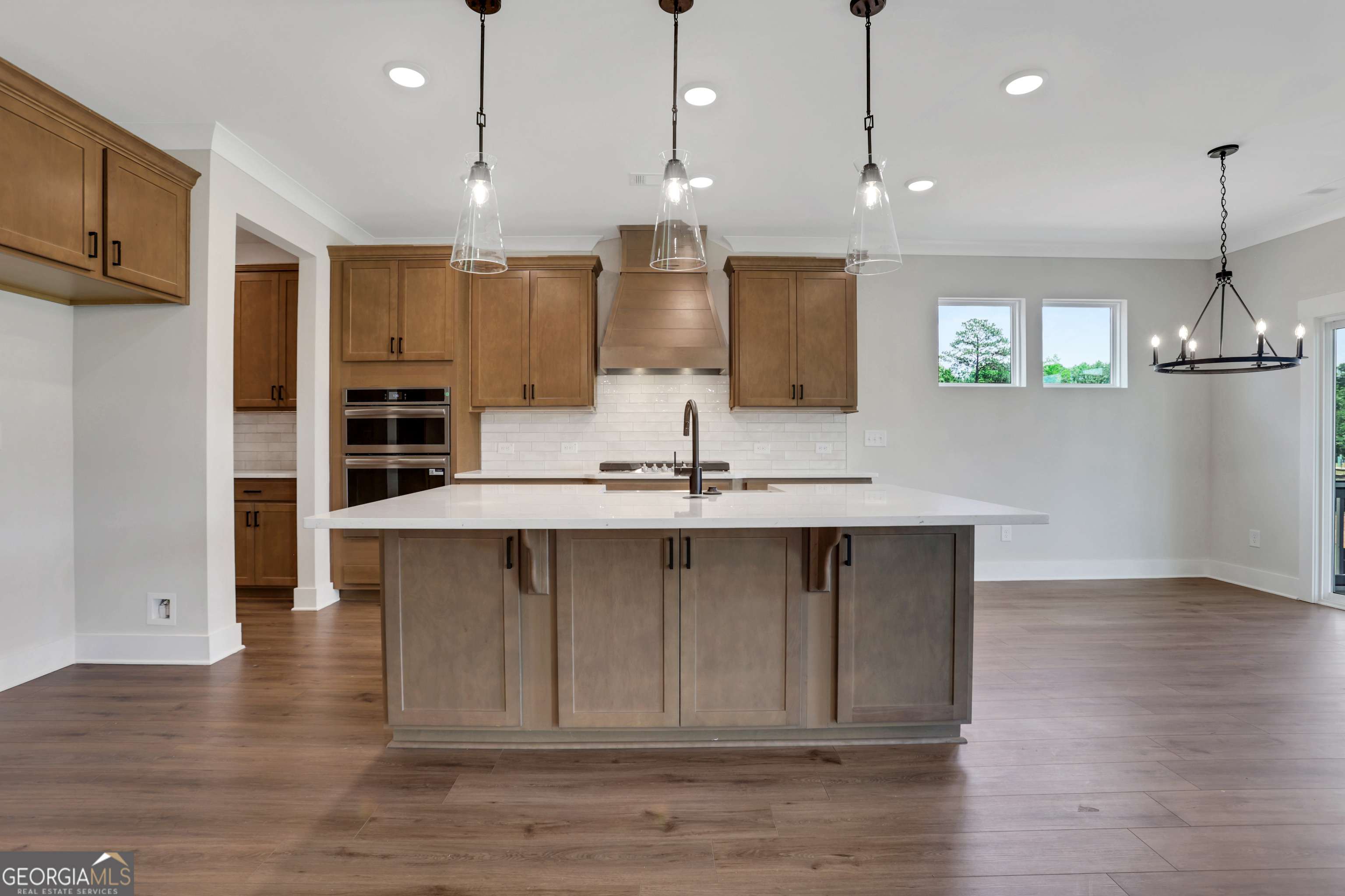 Hoschton, GA 30548,125 Coffee LN