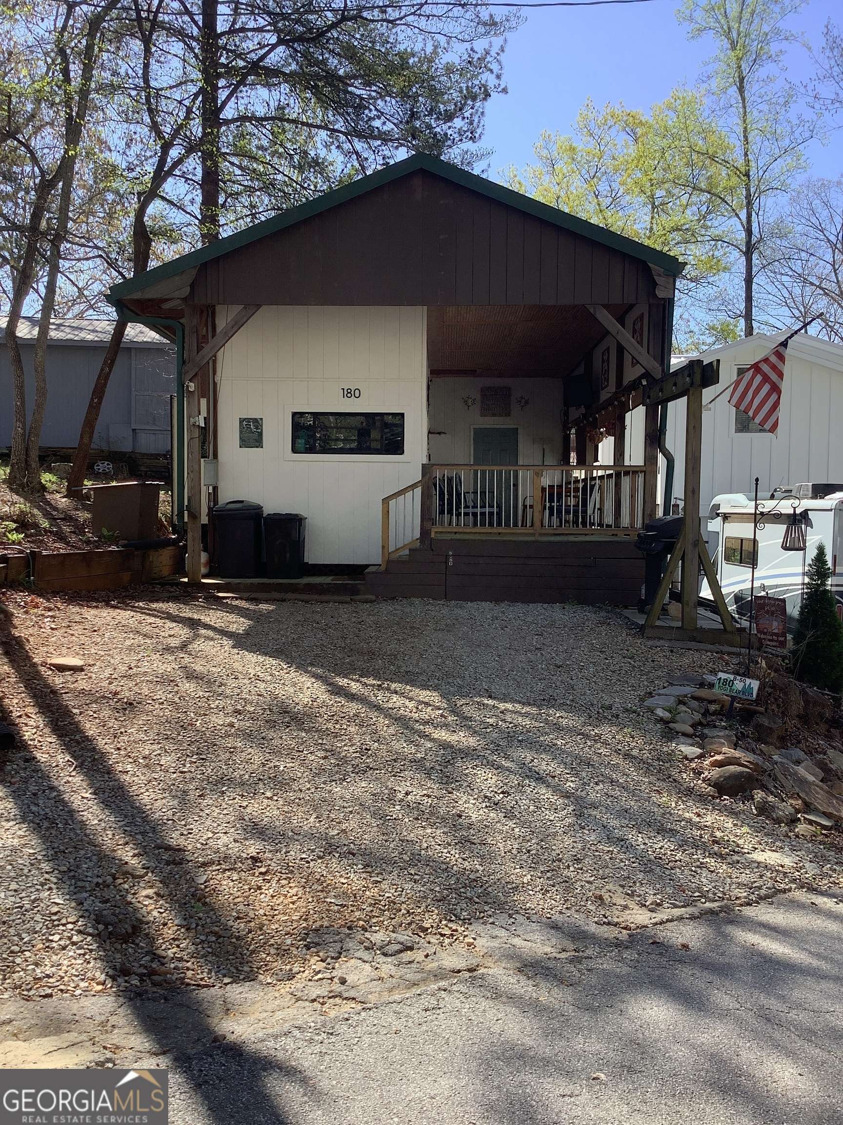 Cleveland, GA 30528,180 Yogi Bear BLVD