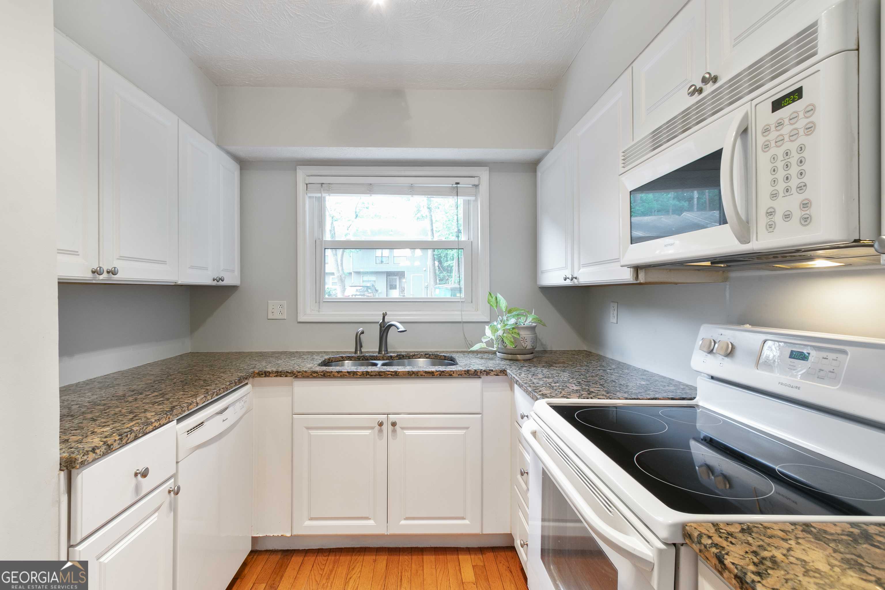 Peachtree Corners, GA 30092,3571 Splinterwood RD