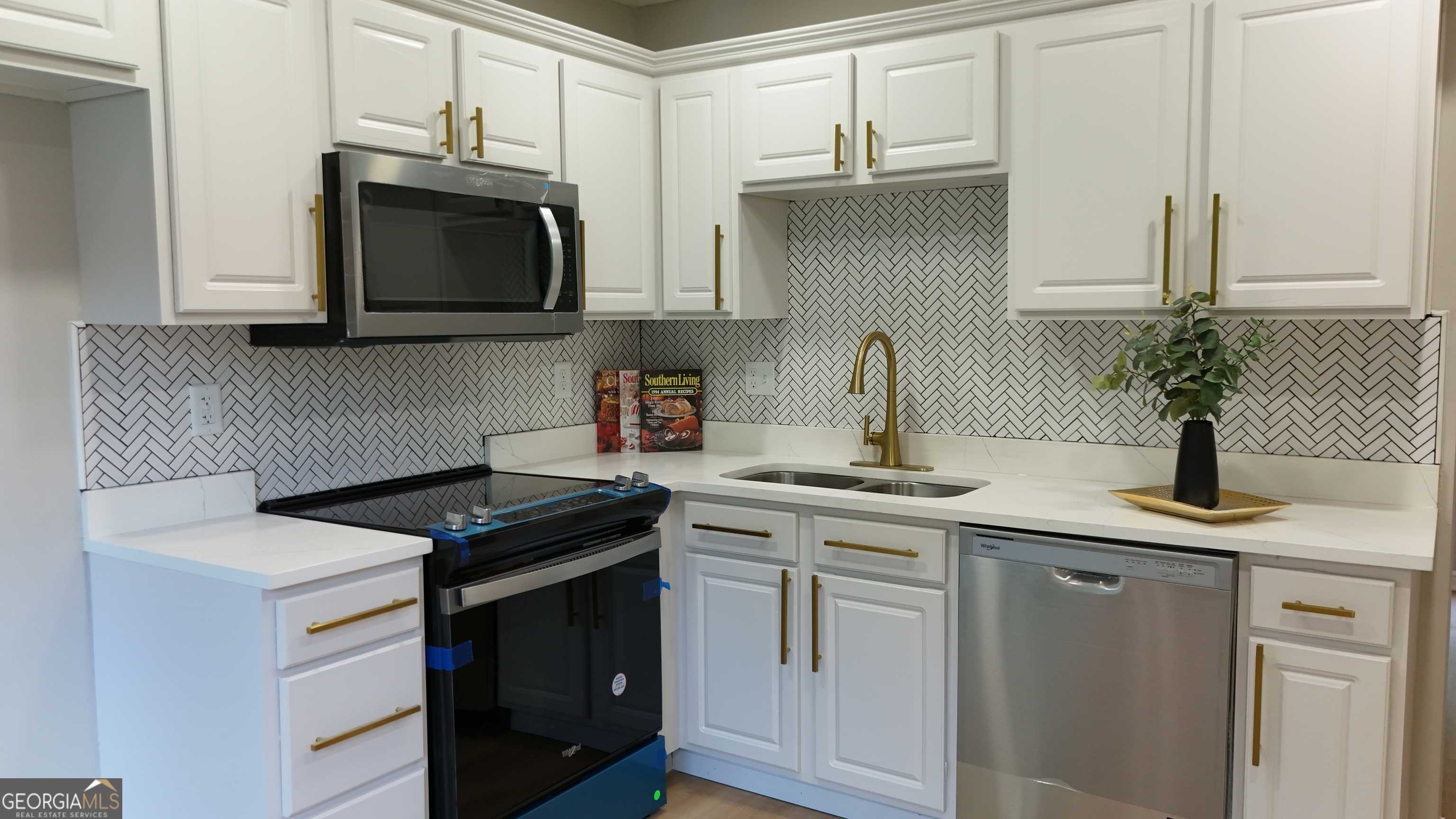 Atlanta, GA 30349,5728 Norman CT