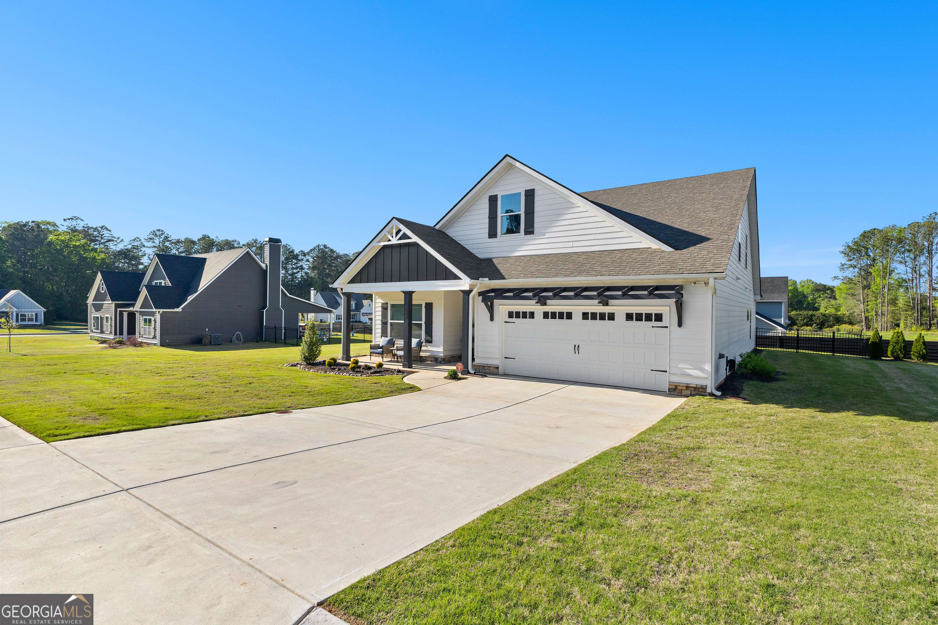 Senoia, GA 30276,209 Maddington CT