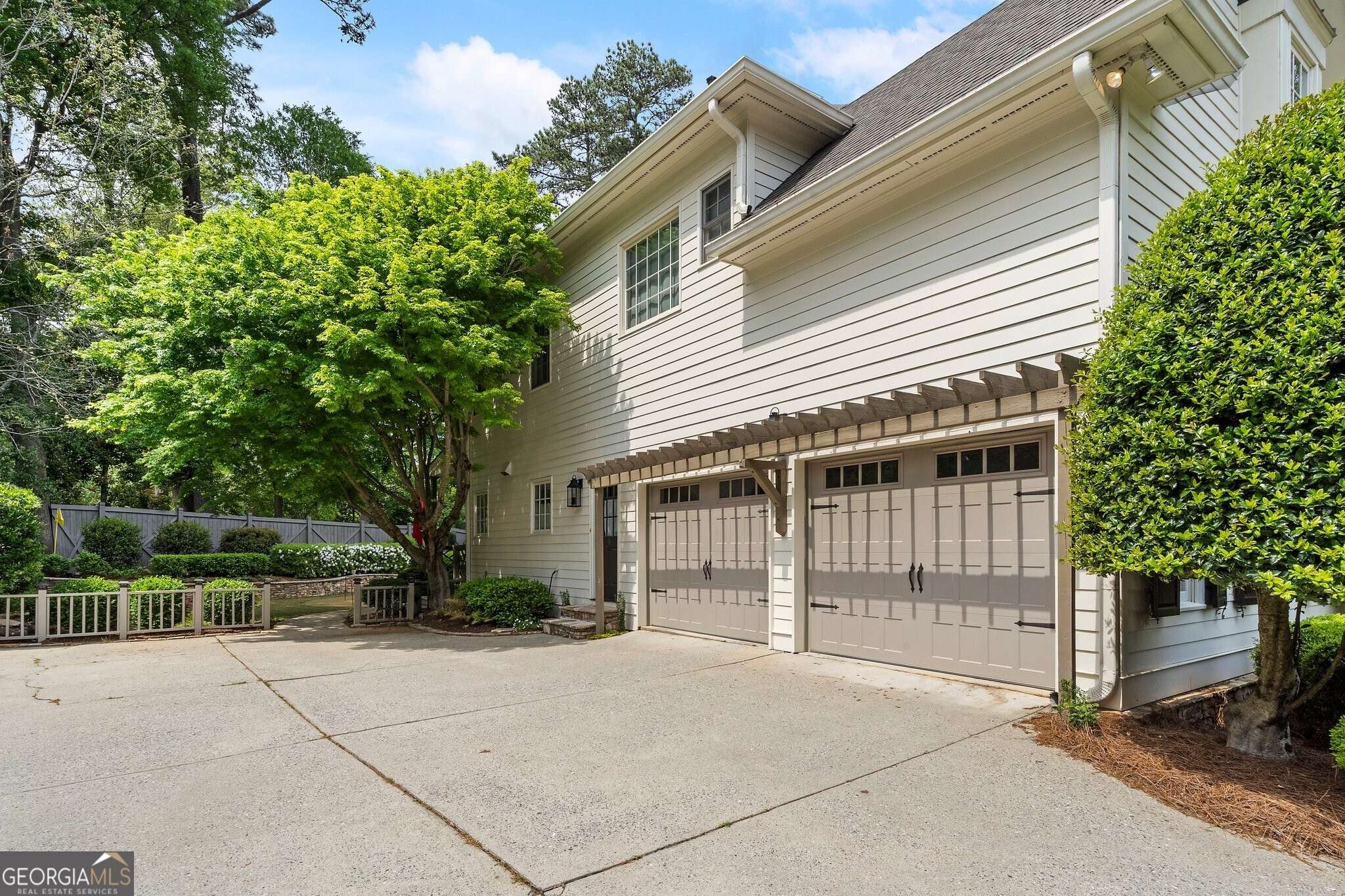 Atlanta, GA 30318,2376 Hyde Park CT