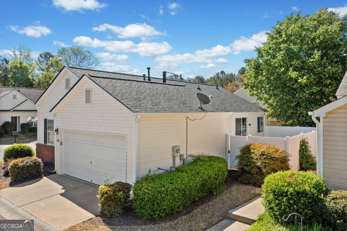 Woodstock, GA 30188,1228 W Oaks WAY