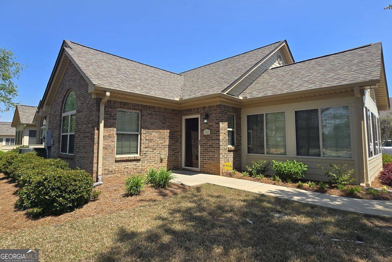Conyers, GA 30094,102 SILVER SUMMIT DR