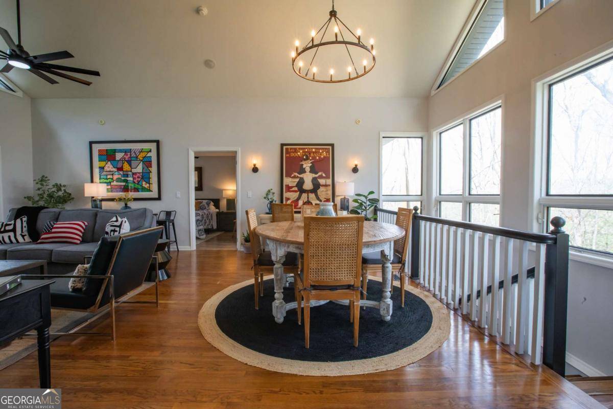Mineral Bluff, GA 30559,115 New River EST