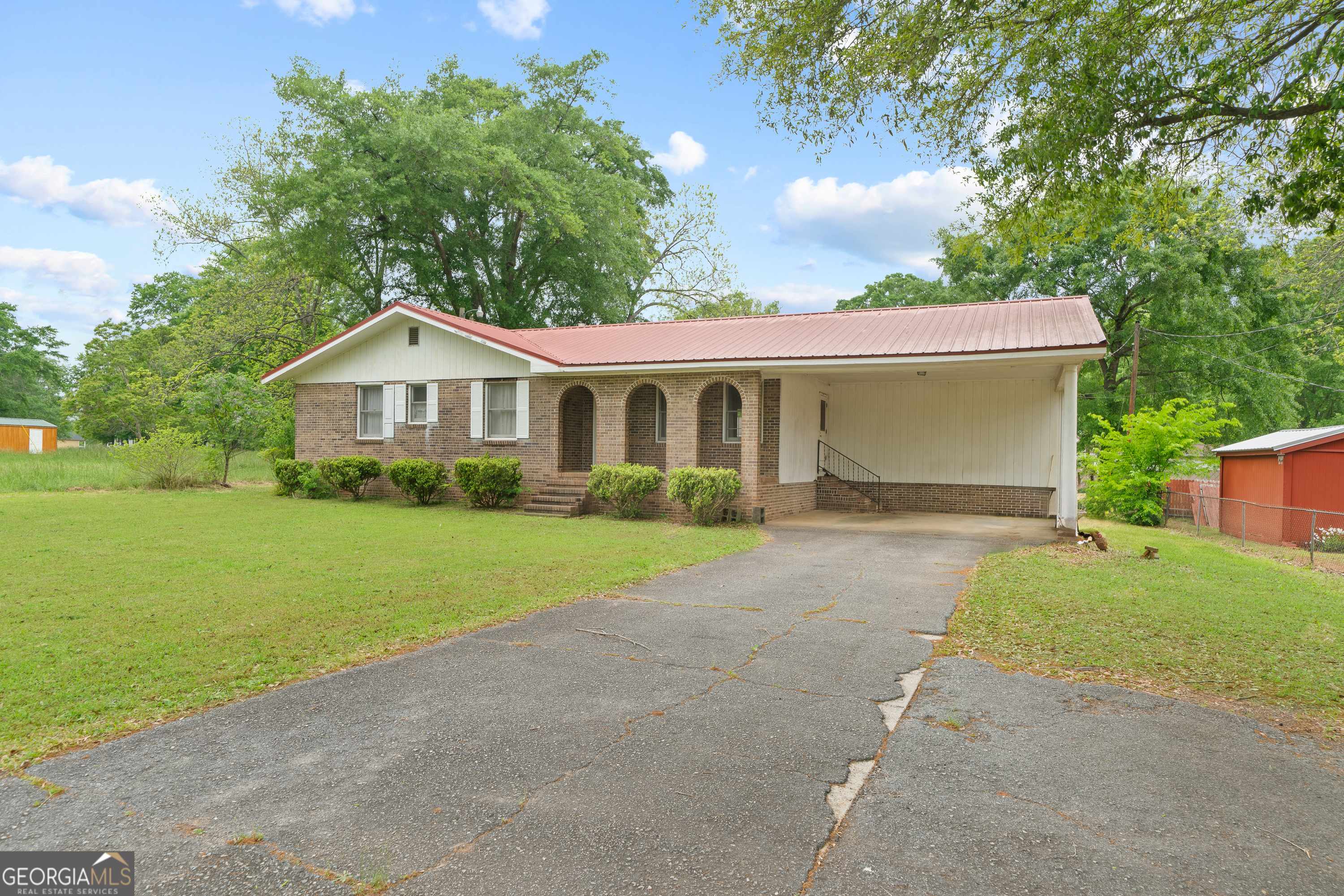 Milledgeville, GA 31061,112 Carl Vinson RD SE