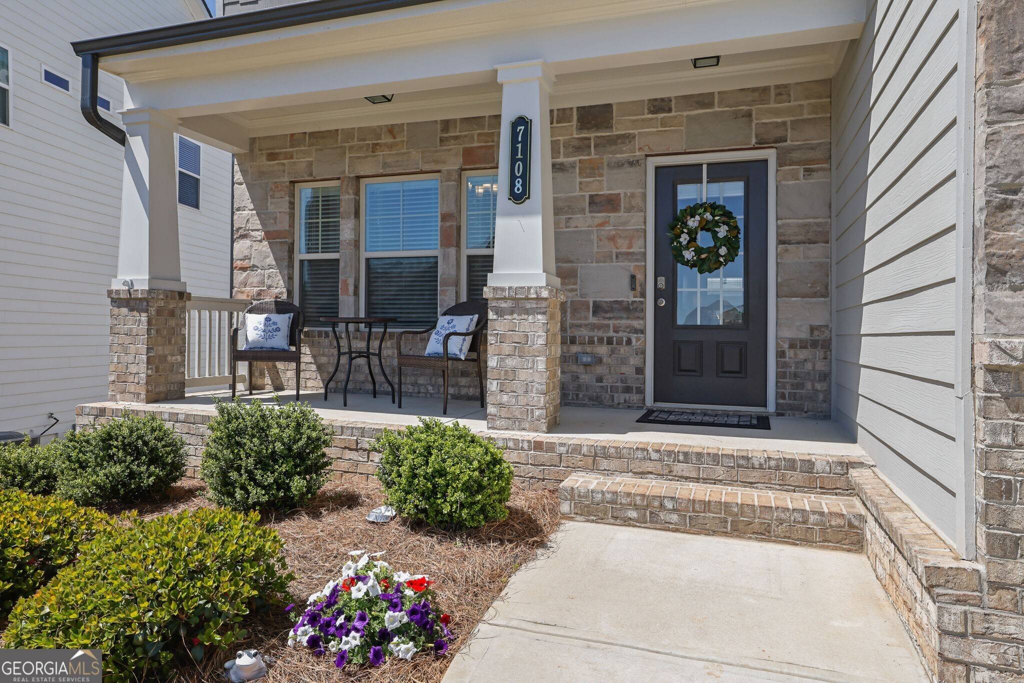 Flowery Branch, GA 30542,7108 Birch View CT