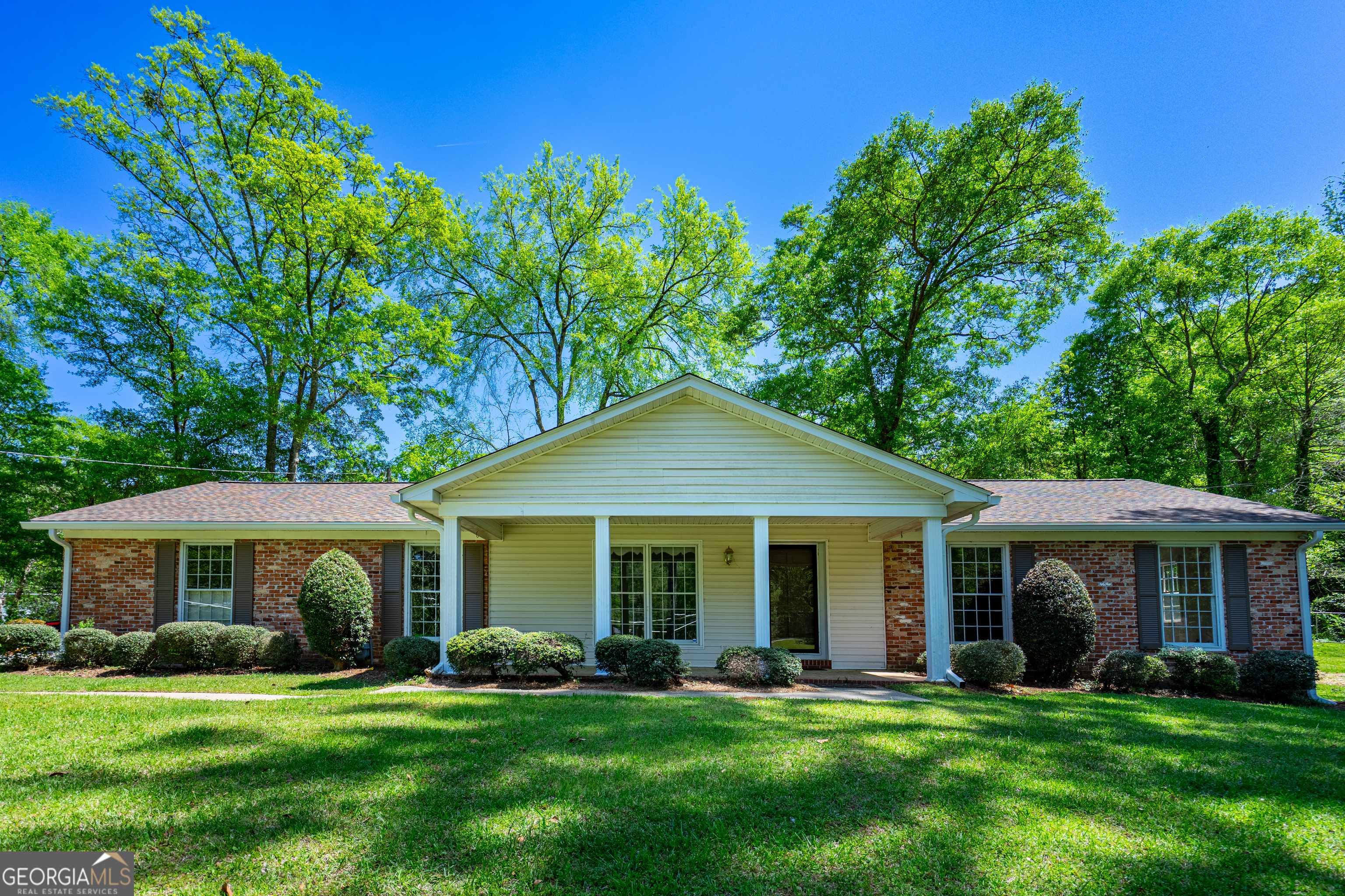 Lagrange, GA 30240,615 Piney Woods DR