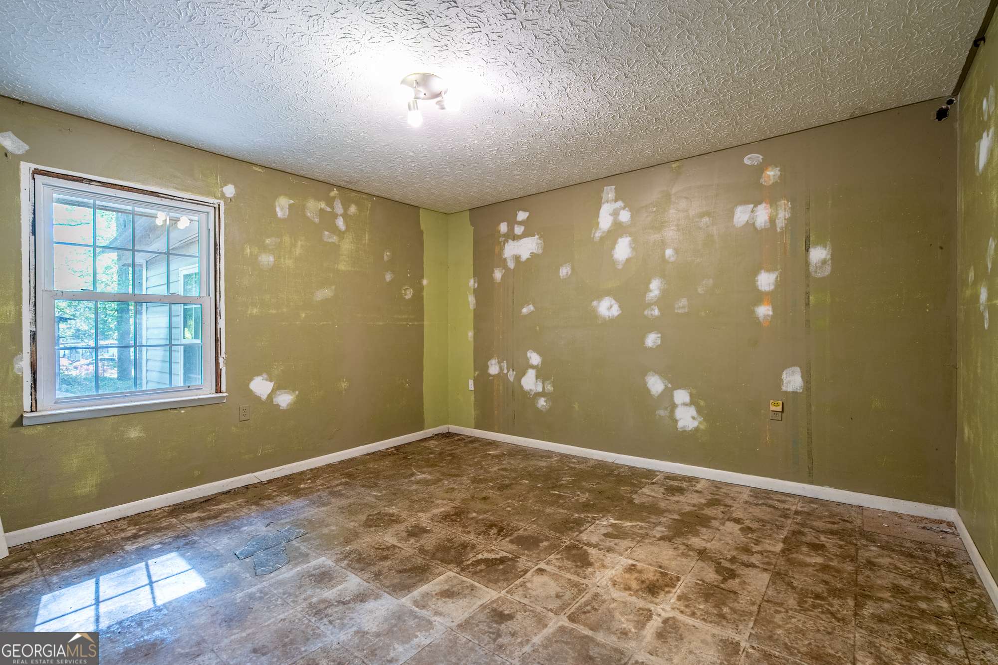 Villa Rica, GA 30180,1098 Cown RD