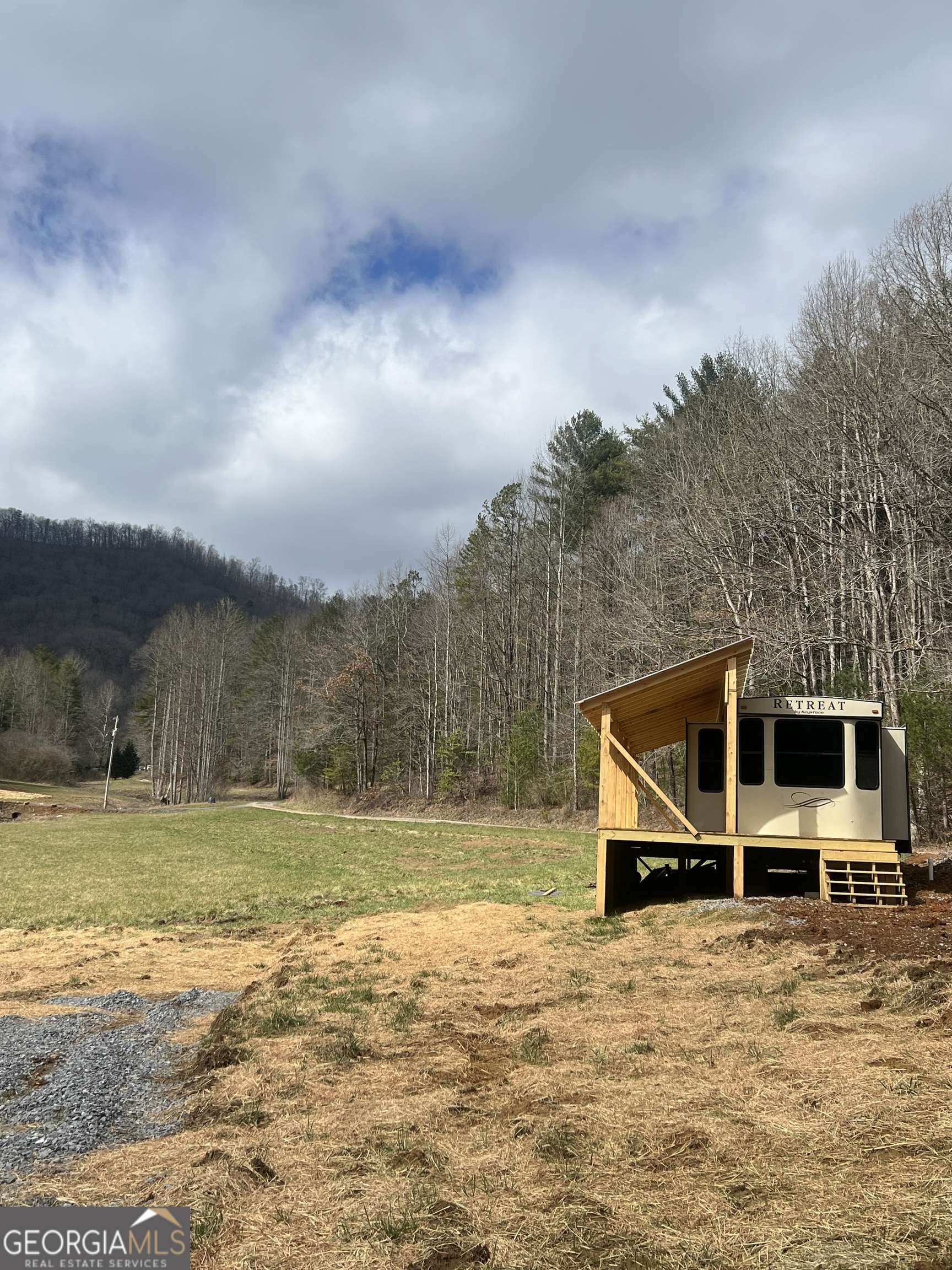 Murphy, NC 28906,135 Graves Valley RD