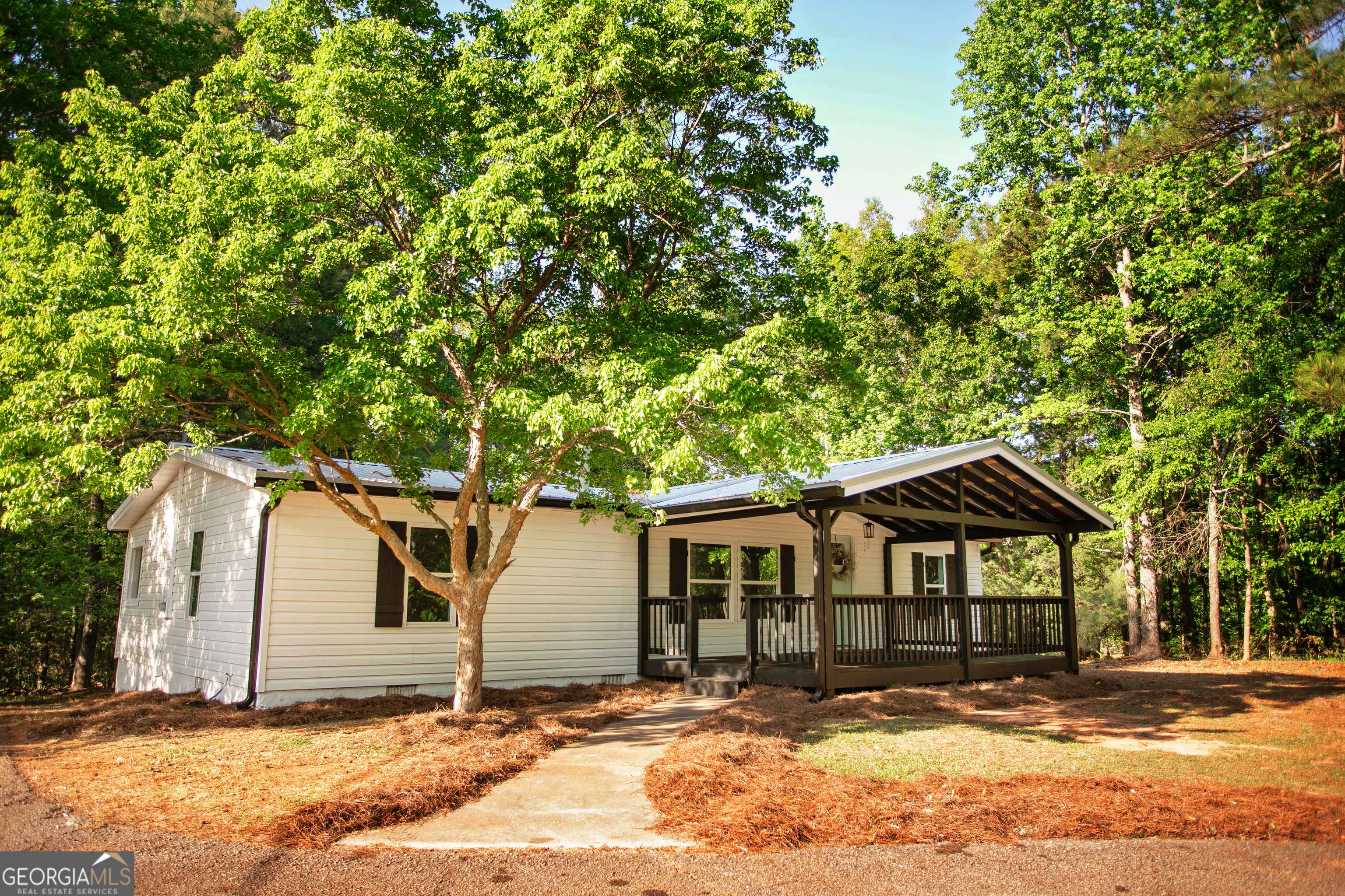 Barnesville, GA 30204,216 Howard RD