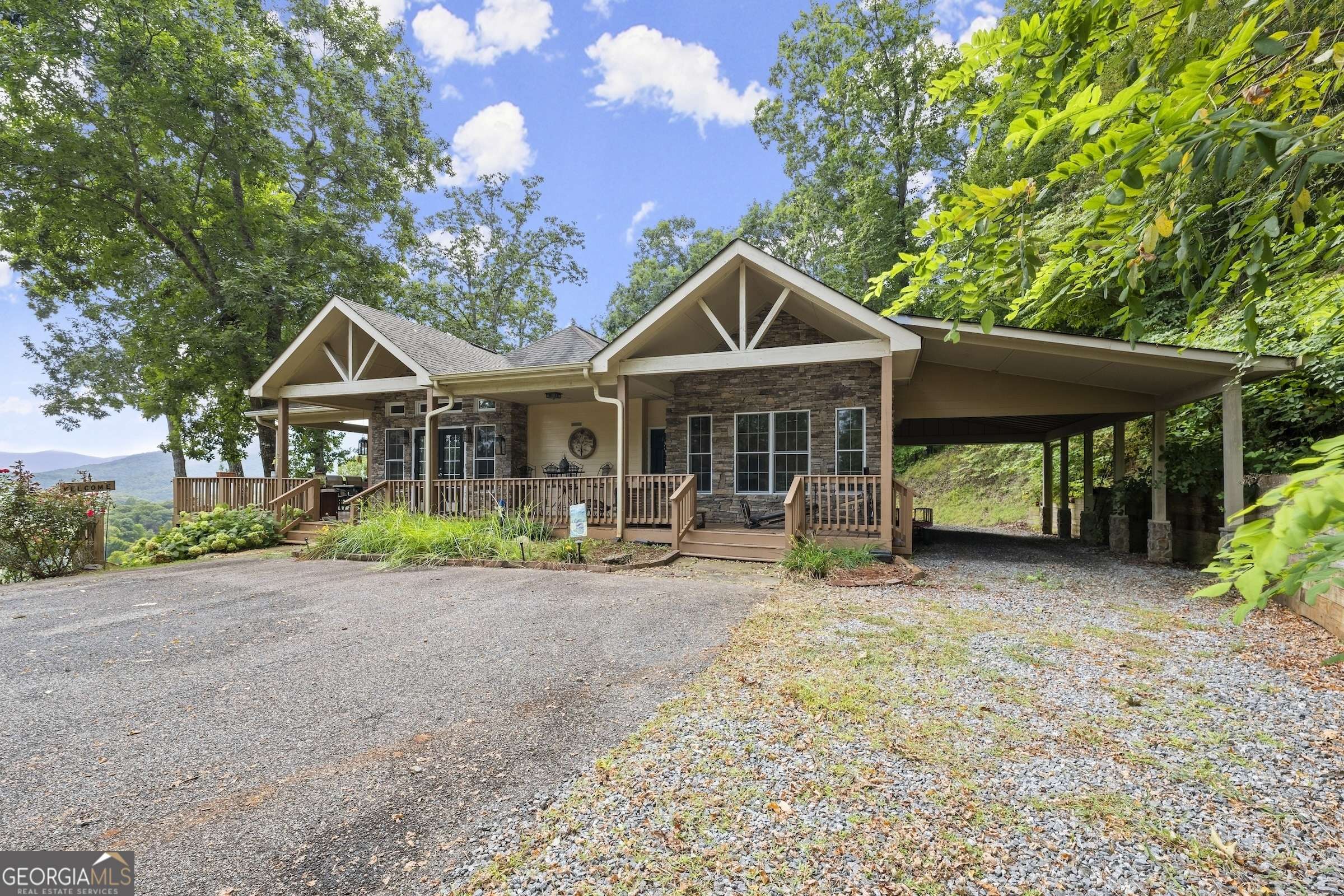 Hiawassee, GA 30546,1609 Clark DR